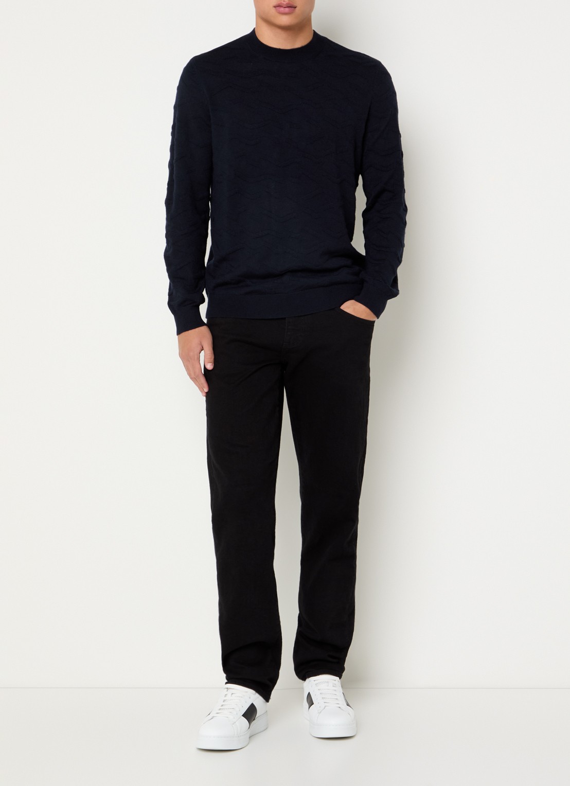 Armani Tapered fit jeans met gekleurde wassing - voorkant 4 zwart