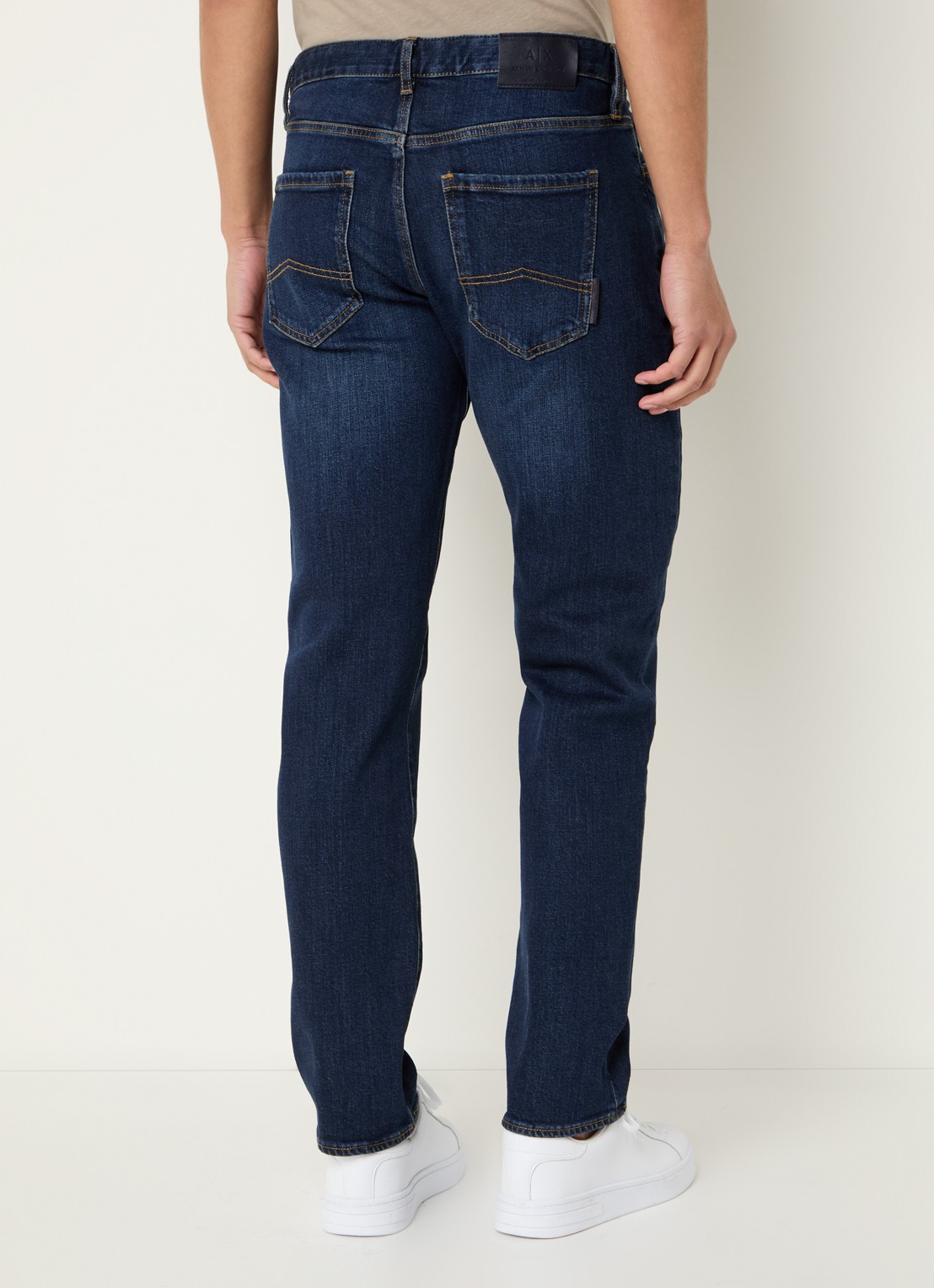 Armani Tapered fit jeans met steekzakken - achterkant donkerblauw