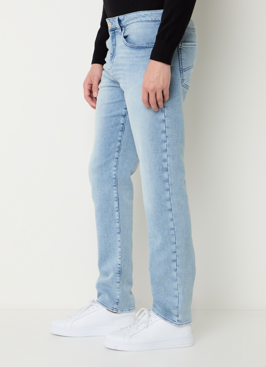 Armani Tapered fit jeans met steekzakken - detail 4 blauw