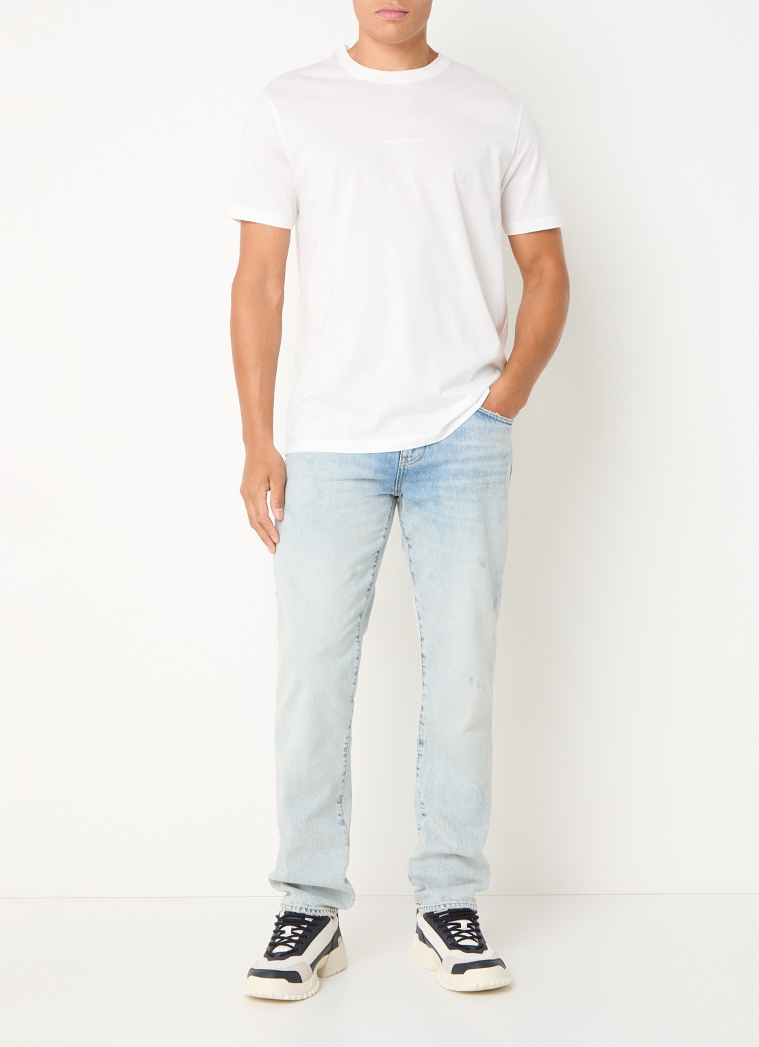 Armani Tapered fit jeans met steekzakken - voorkant 4 blue denim