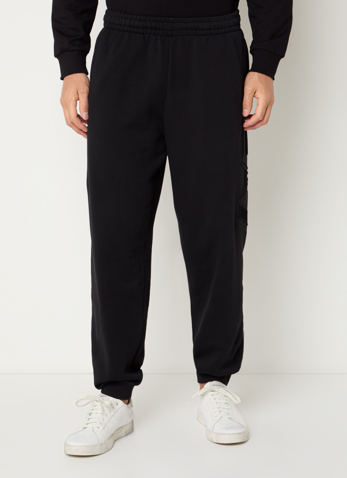 Armani Tapered fit joggingbroek met 3D logoprint - detail zwart