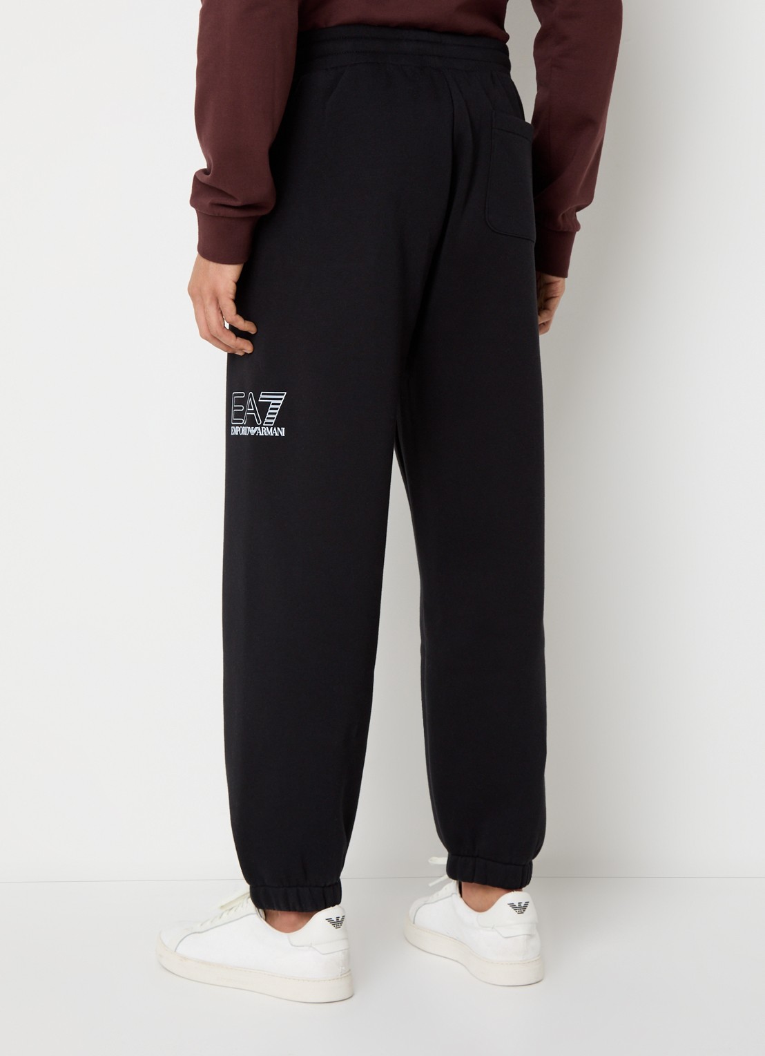 Armani Tapered fit joggingbroek met logo en steekzakken - achterkant zwart