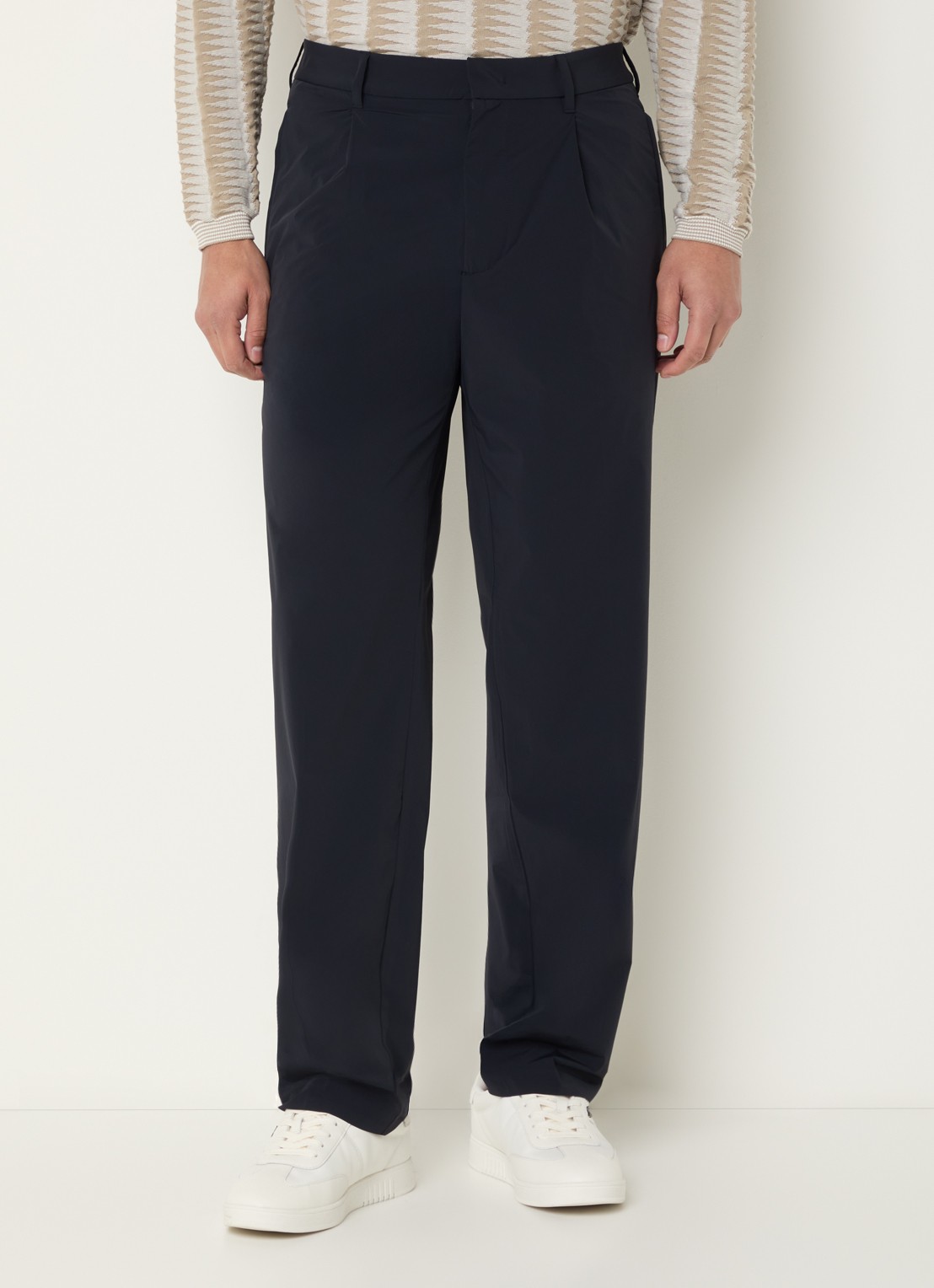 Armani Tapered fit joggingbroek met paspelzakken - detail 4 donkerblauw