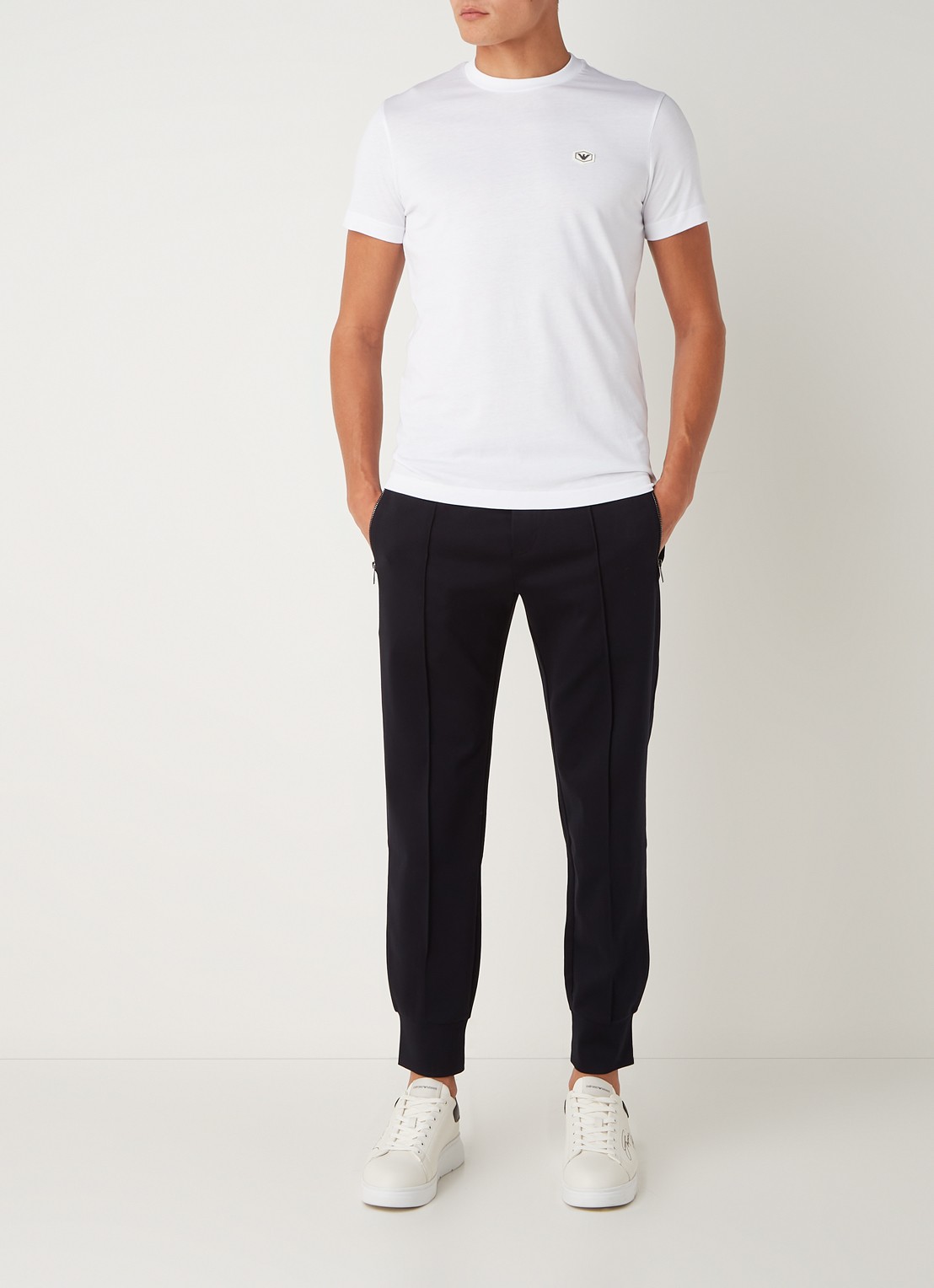 Armani Tapered fit joggingbroek met persplooi - voorkant 5 donkerblauw