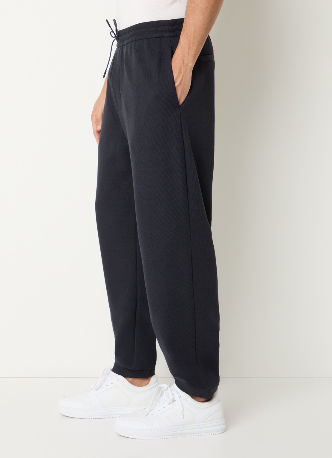 Armani Tapered fit joggingbroek met ribstructuur - detail 2 donkerblauw