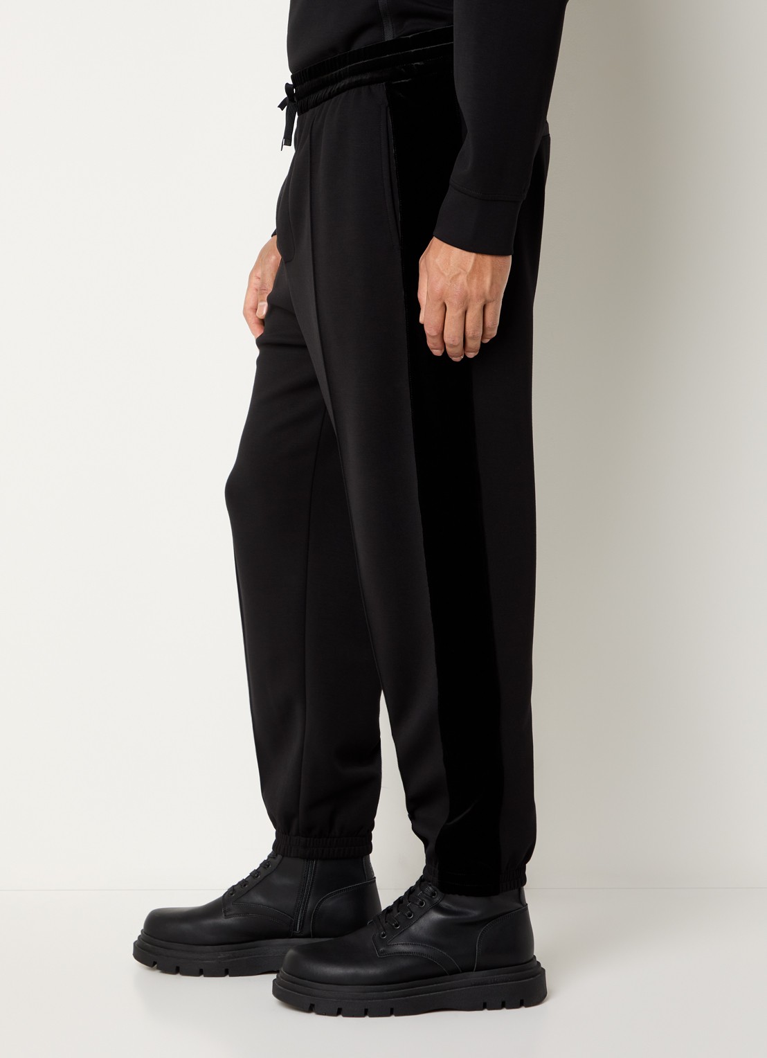 Armani Tapered fit joggingbroek met steekzakken - detail 2 zwart