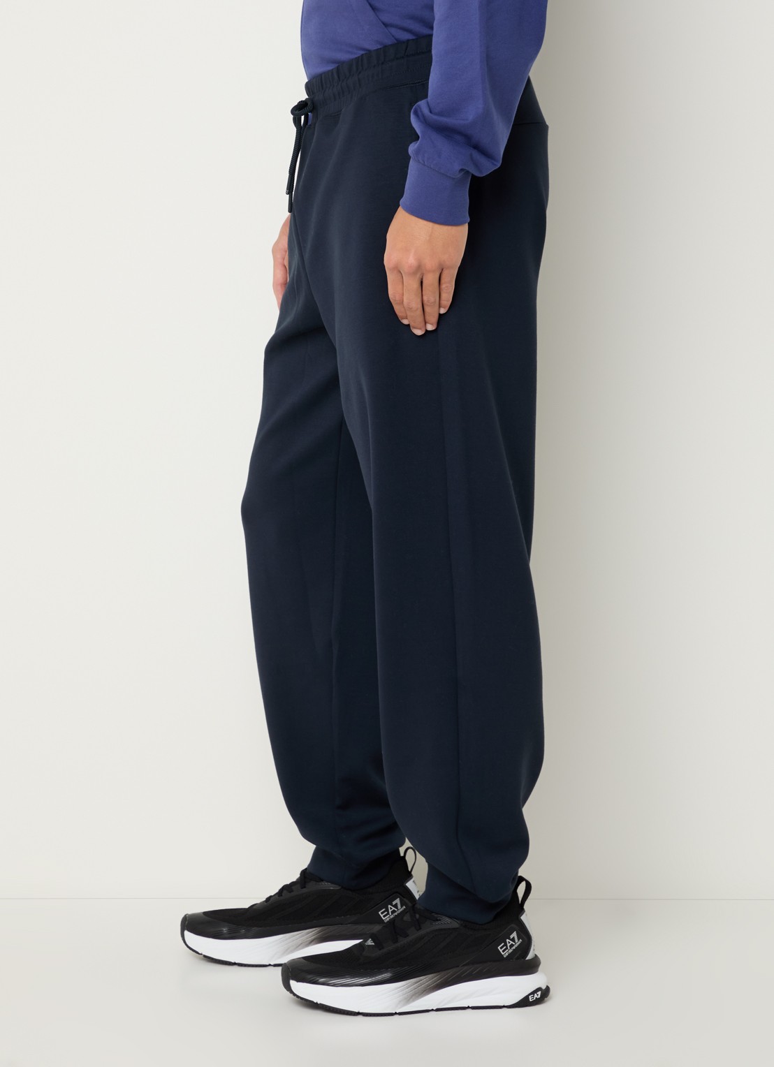 Armani Tapered fit joggingbroek met steekzakken - detail 5 donkerblauw