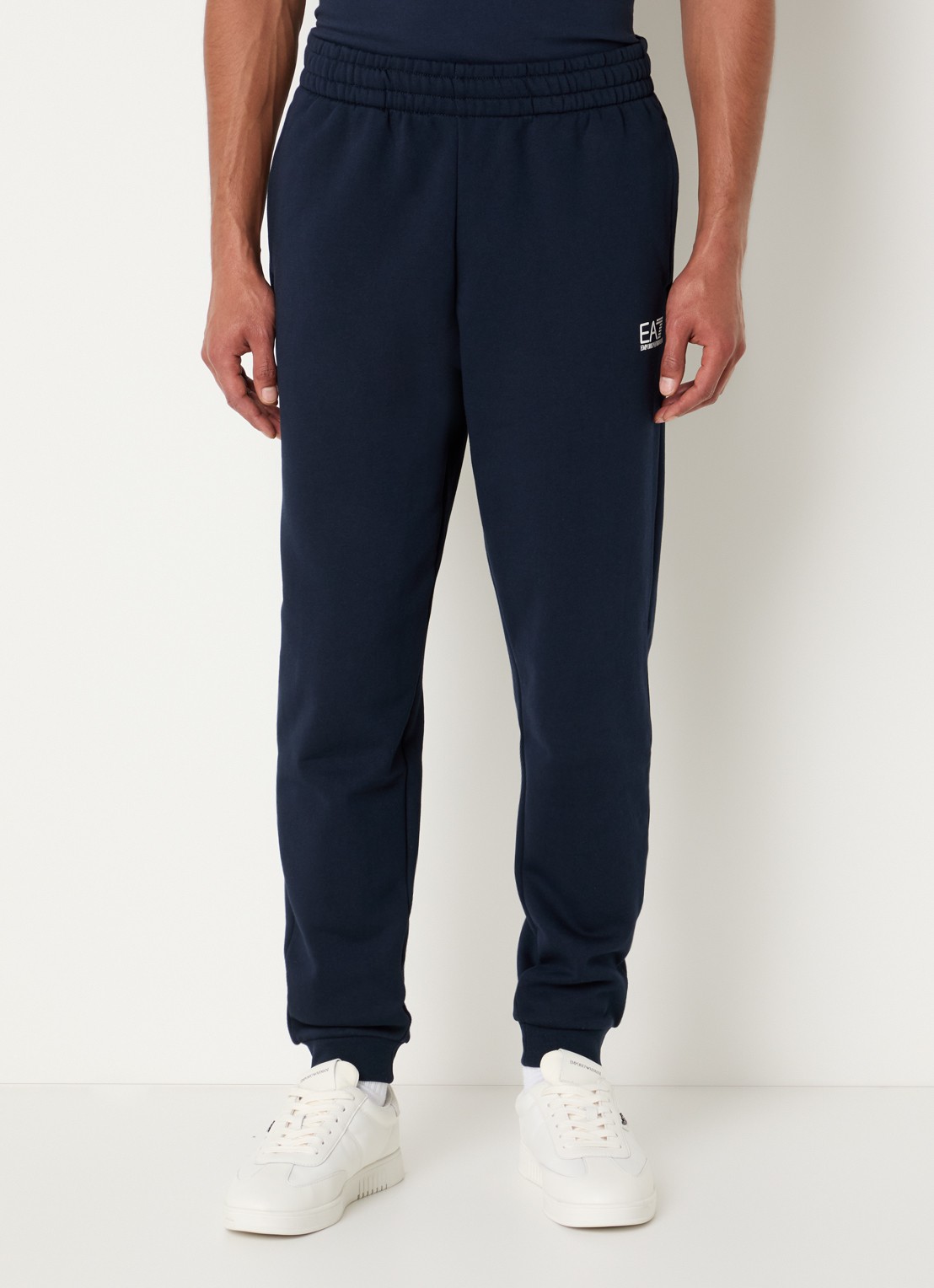 Armani Tapered fit joggingbroek met steekzakken - detail 3 donkerblauw