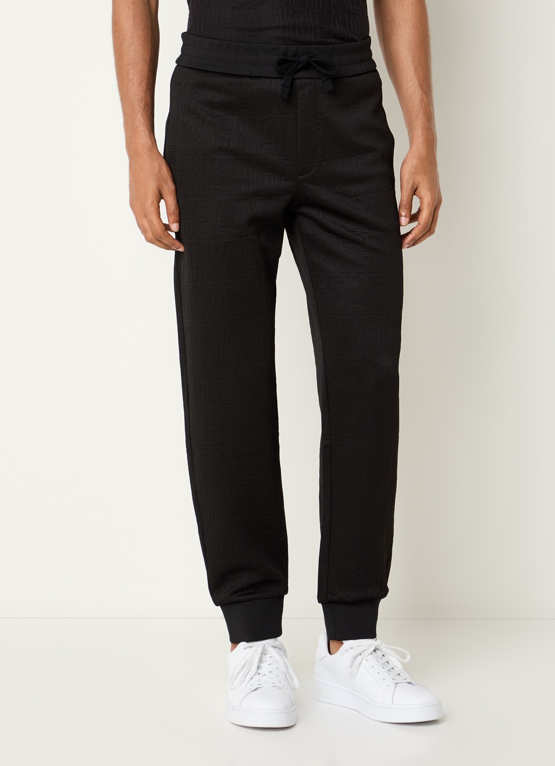 Armani Tapered fit joggingbroek met structuur - detail 4 zwart