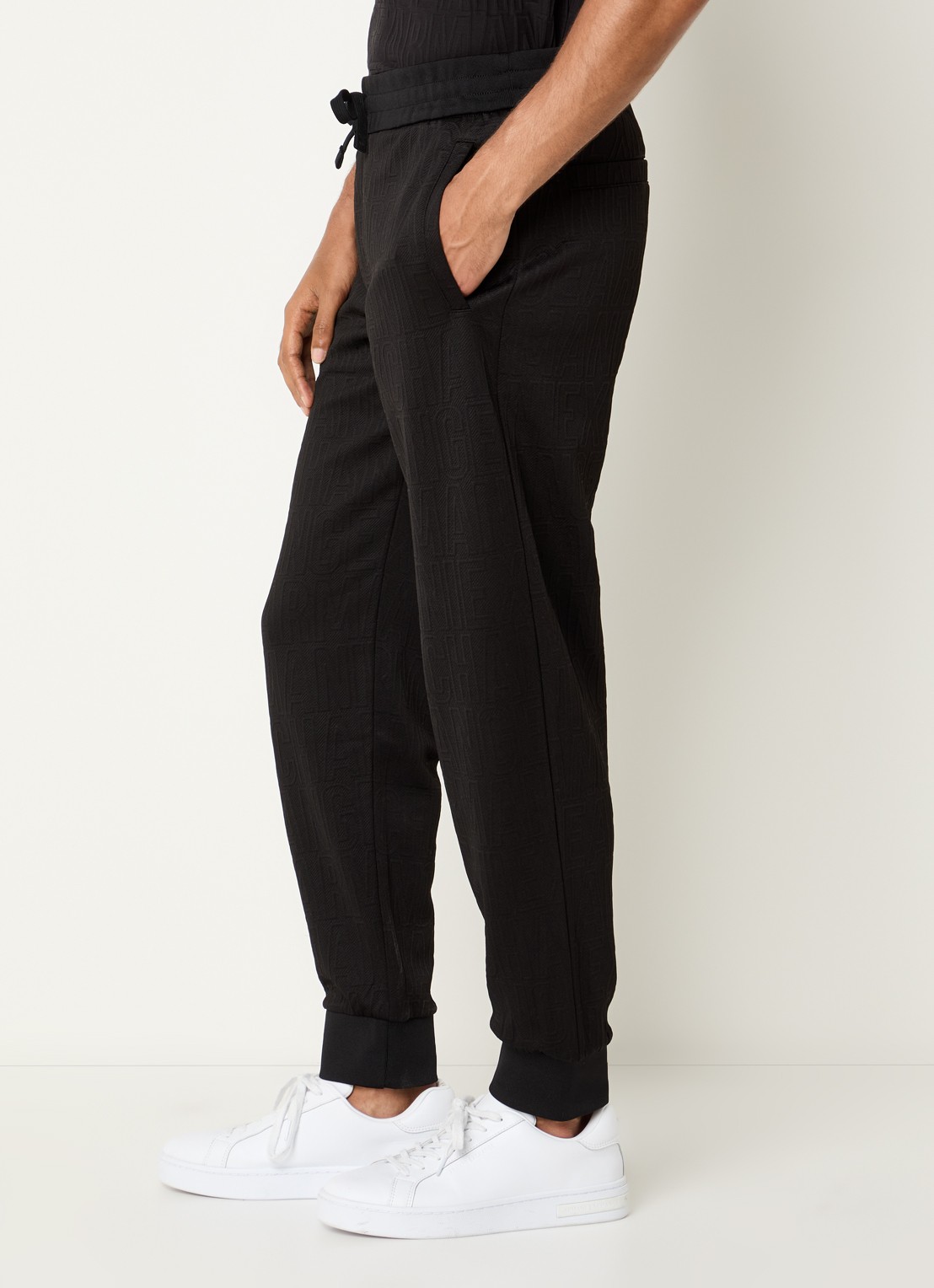 Armani Tapered fit joggingbroek met structuur - detail 5 zwart