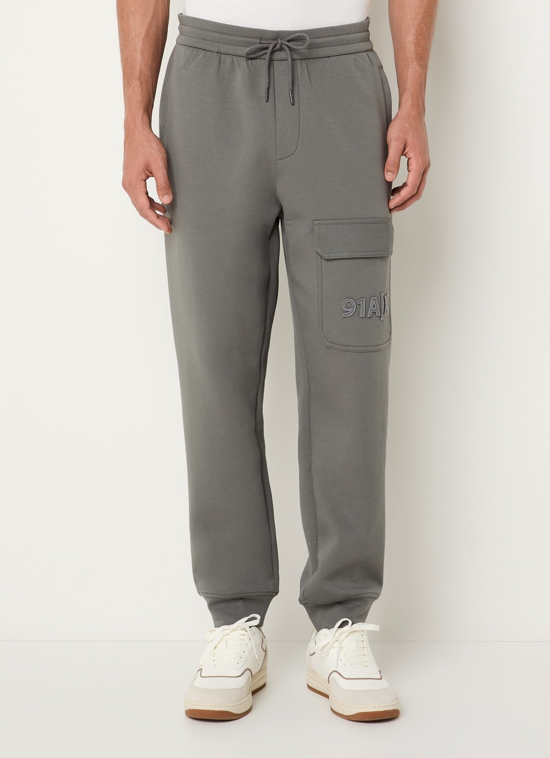 Armani Tapered fit joggingsbroek met logo - detail 4 donkergrijs