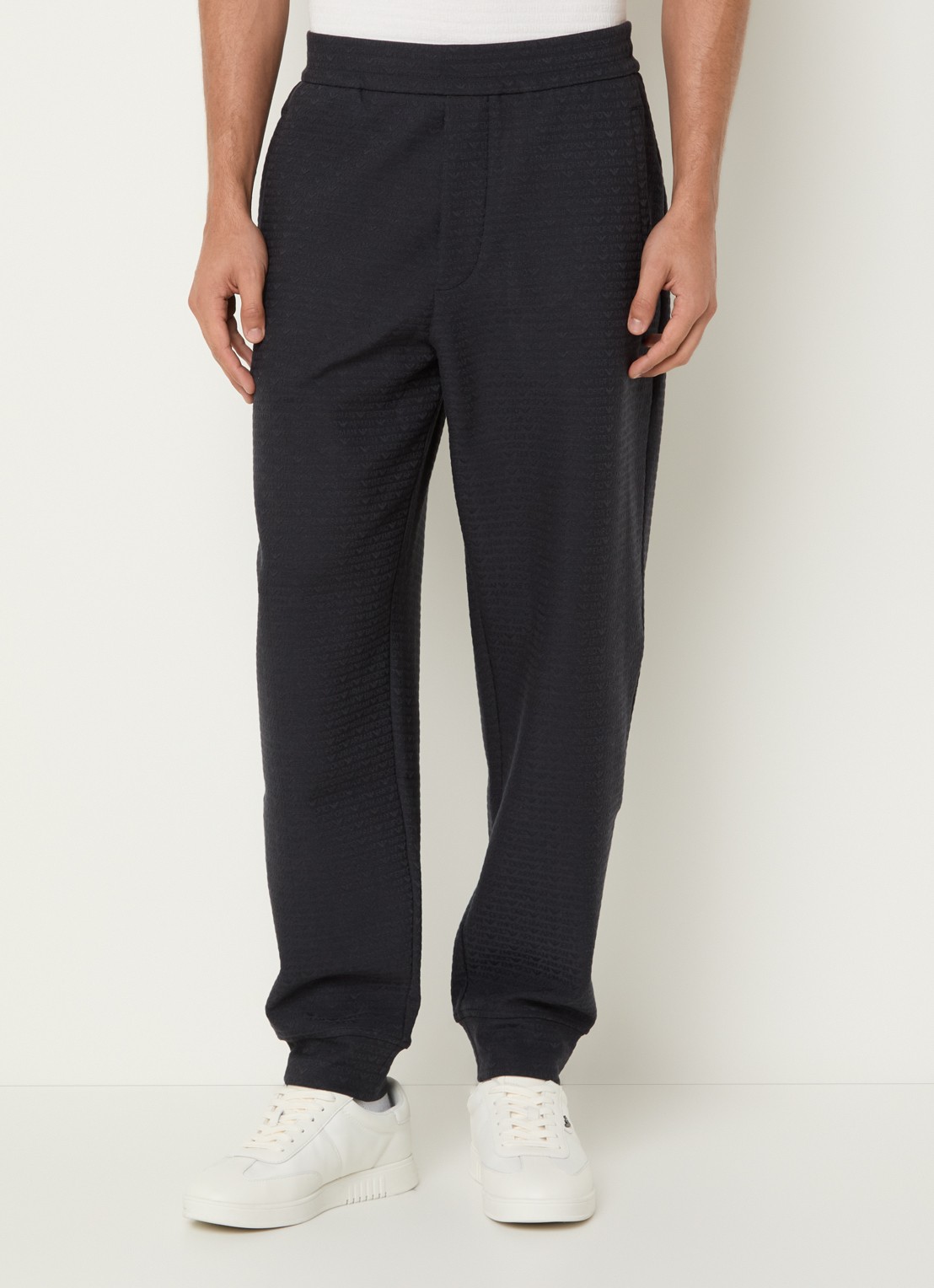 Armani Tapered fit joggingsbroek met logoborduring - detail blauw