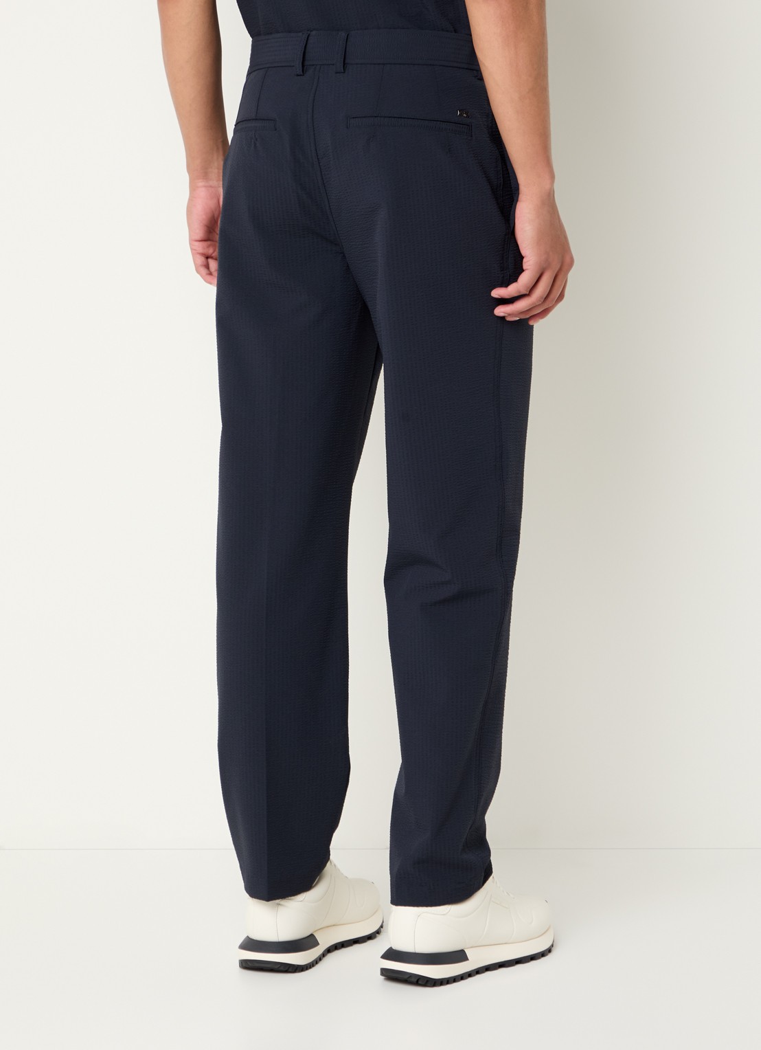 Armani Tapered fit pantalon van crêpe met steekzakken - achterkant donkerblauw