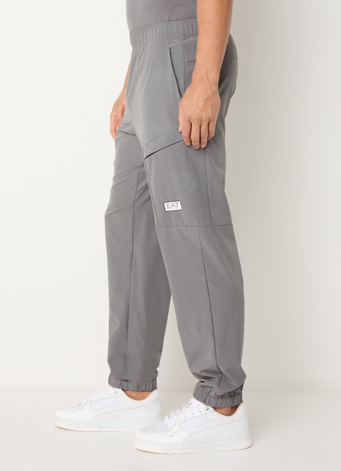 Armani Tapered fit trainingsbroek met logo - detail 2 smoked pearl / grijs