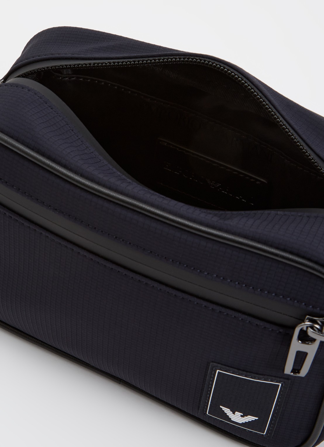 Armani Tech crossbodytas met logo - detail 3 donkerblauw
