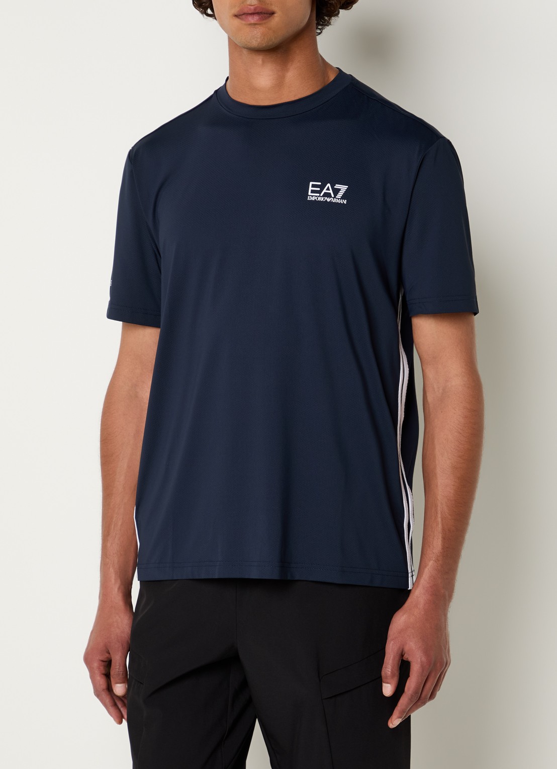 Armani Trainings T-shirt met logo - detail 4 donkerblauw