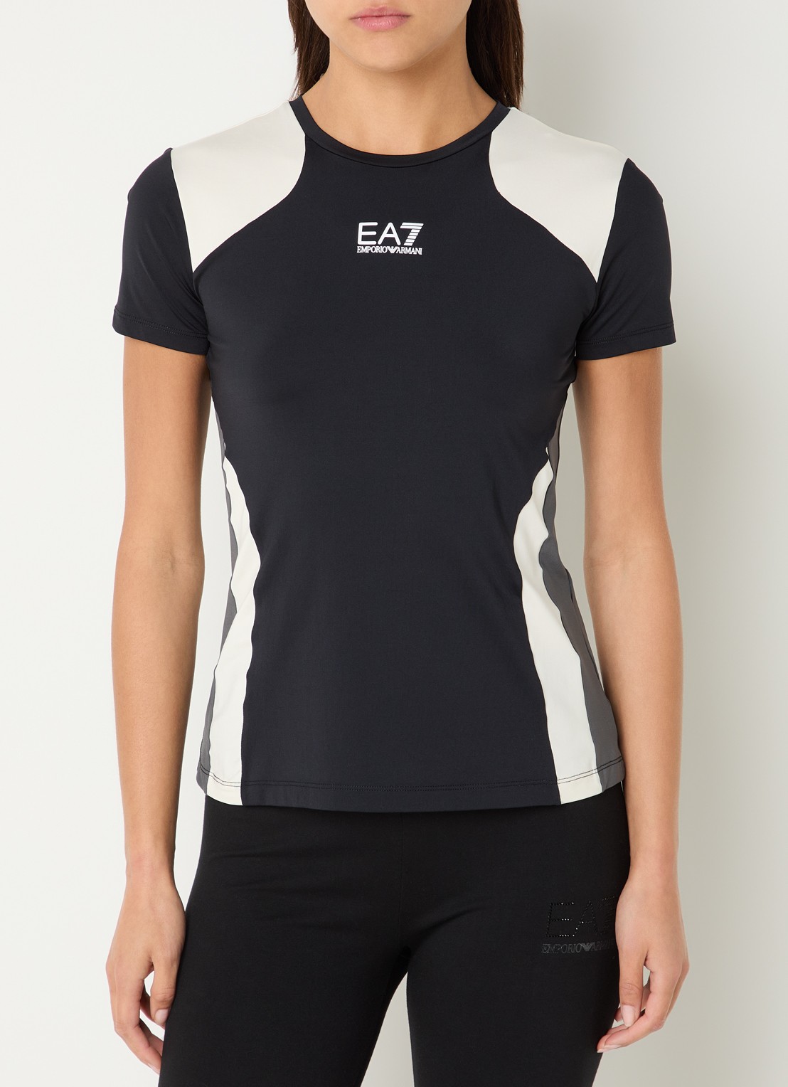 Armani Trainings T-shirt met logoprint - detail 3 zwart