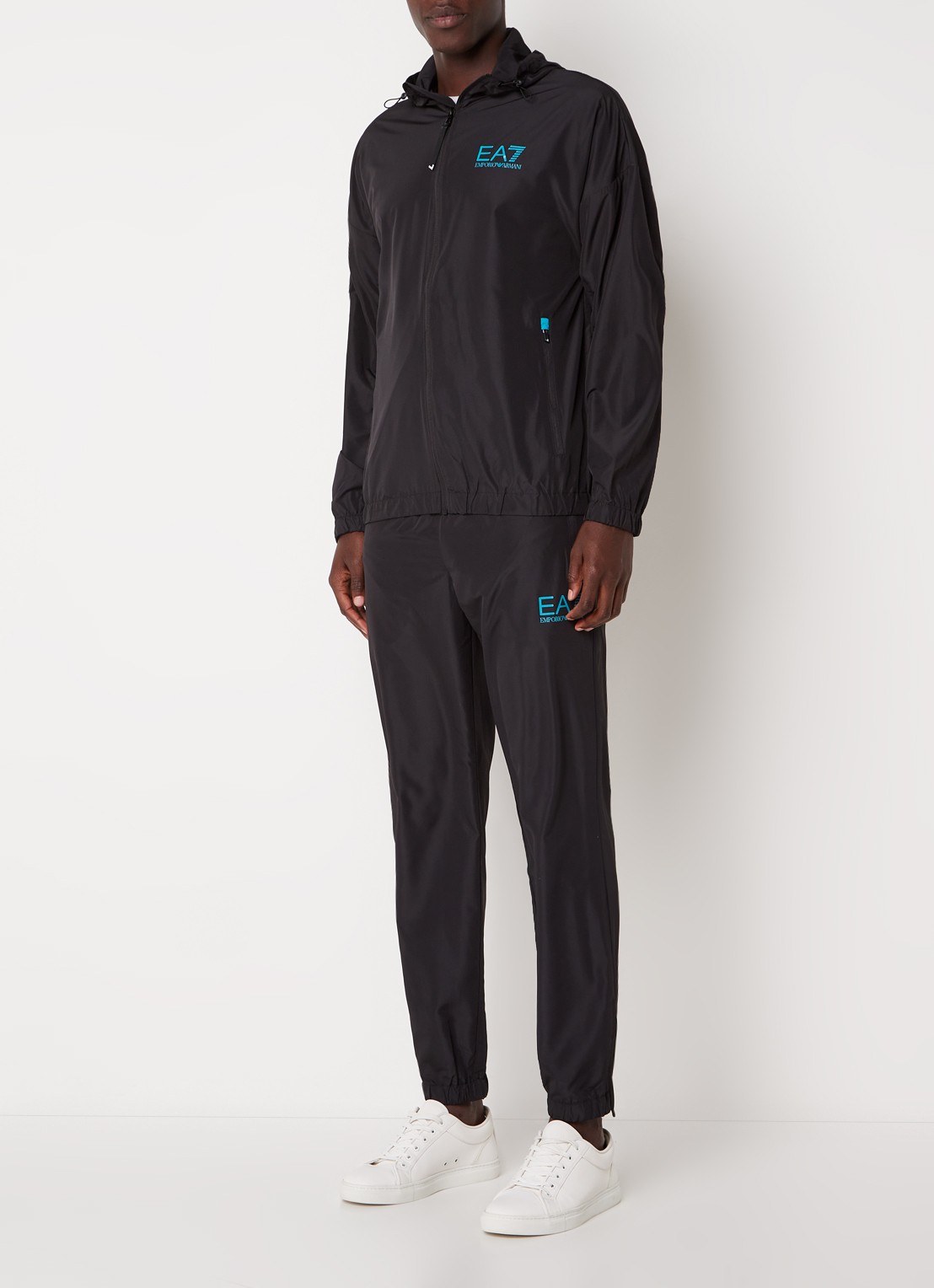 Armani Trainingspak met capuchon en ritszakken - detail 4 zwart