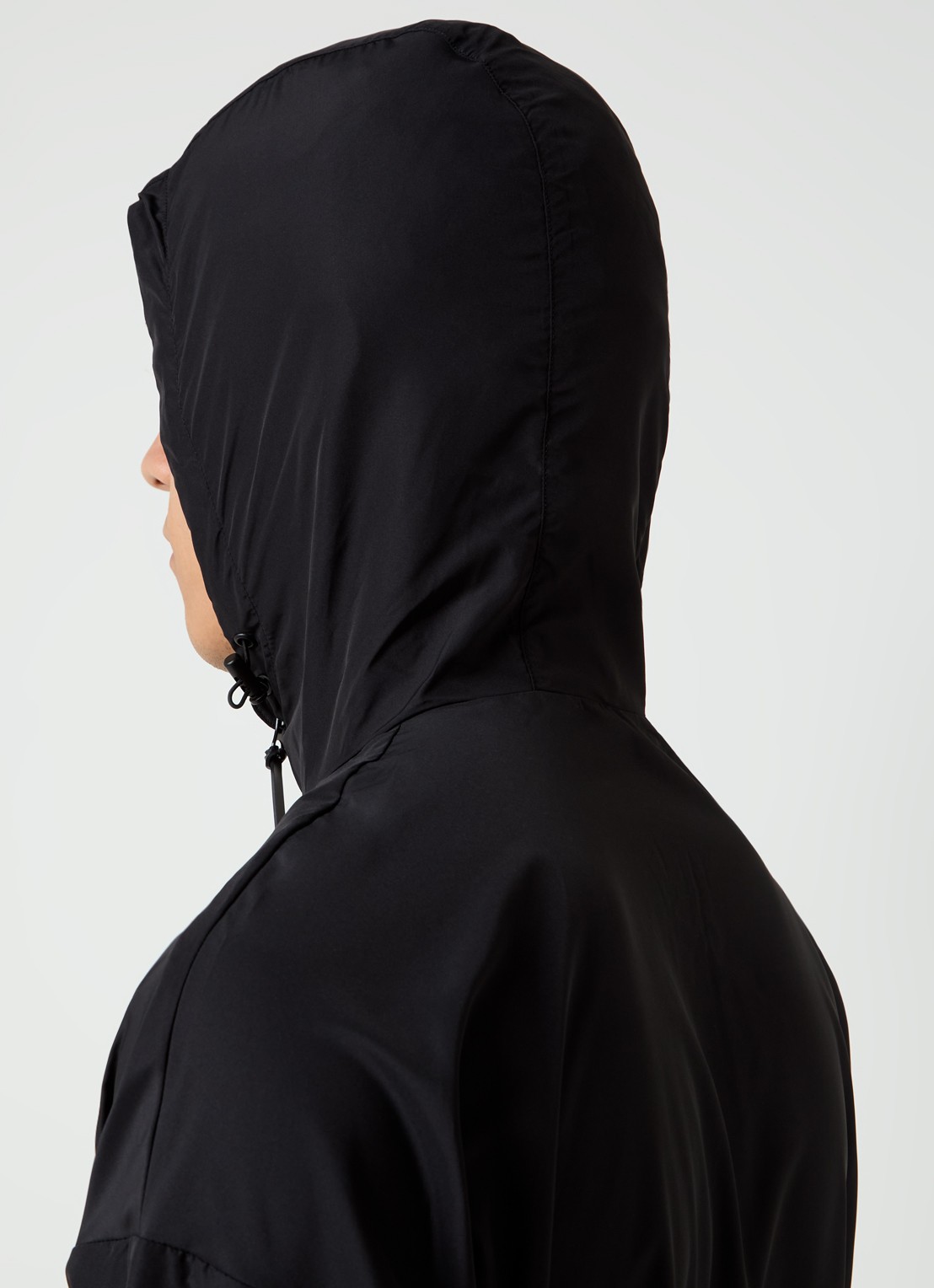 Armani Trainingspak met capuchon en ritszakken - detail 2 diepzwart