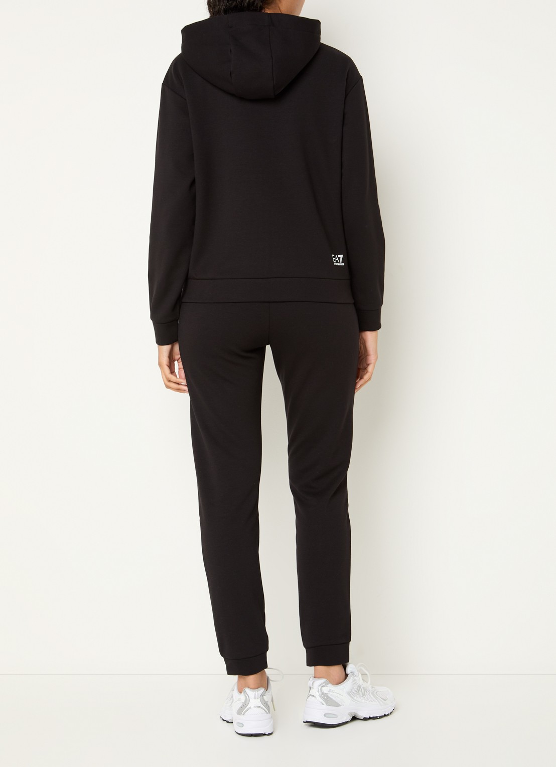 Armani Trainingspak met logo - achterkant 5 zwart