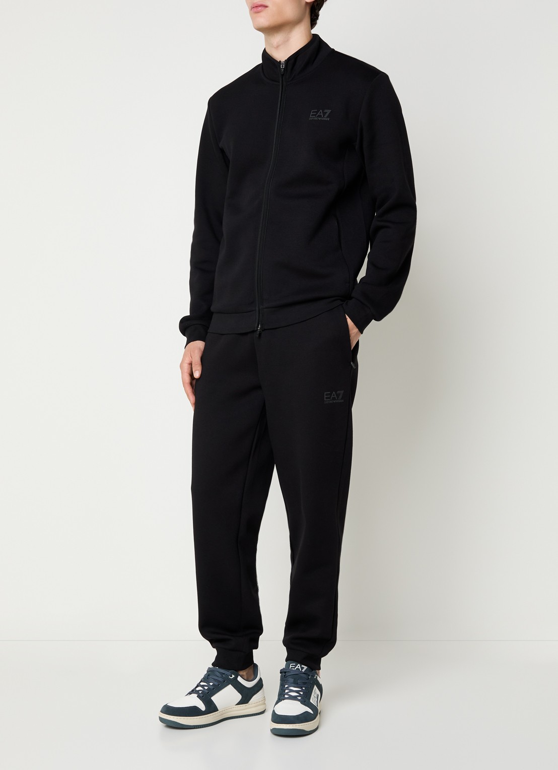 Armani Trainingspak met logoprint - detail 2 zwart