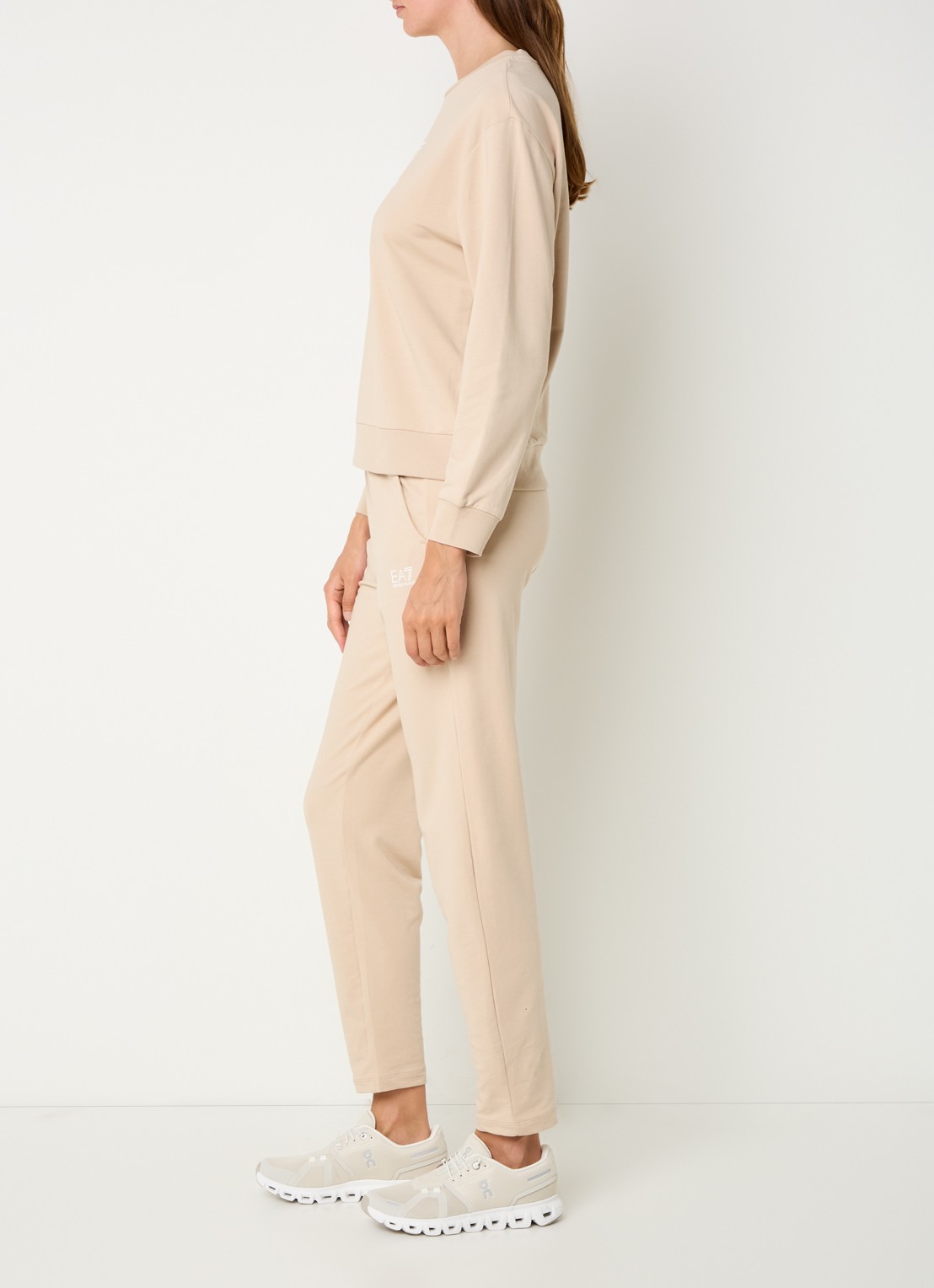 Armani Trainingspak met logoprint - voorkant 4 beige