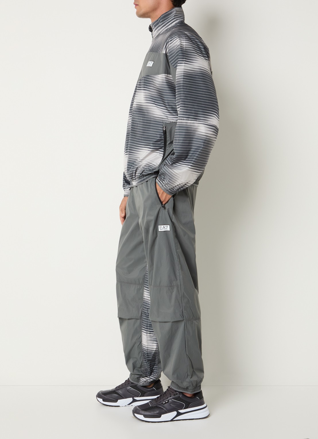 Armani Trainingspak met print en logo - voorkant 4 donkergrijs