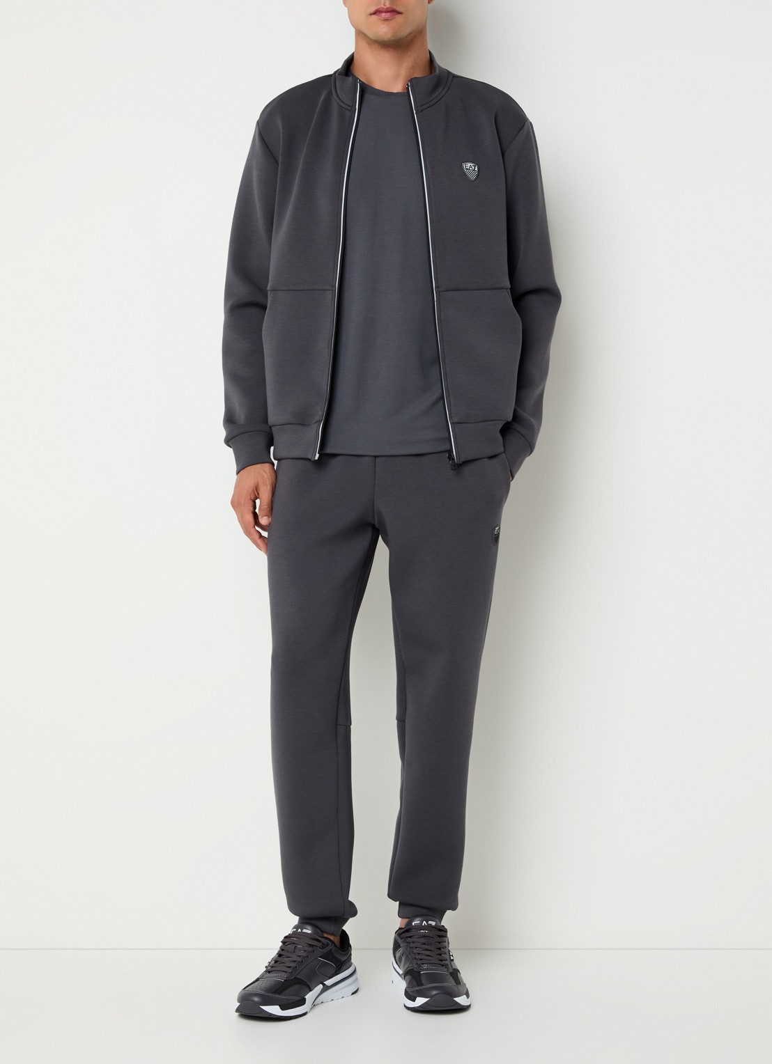 Armani Trainingspak met steekzakken en logo - detail antraciet
