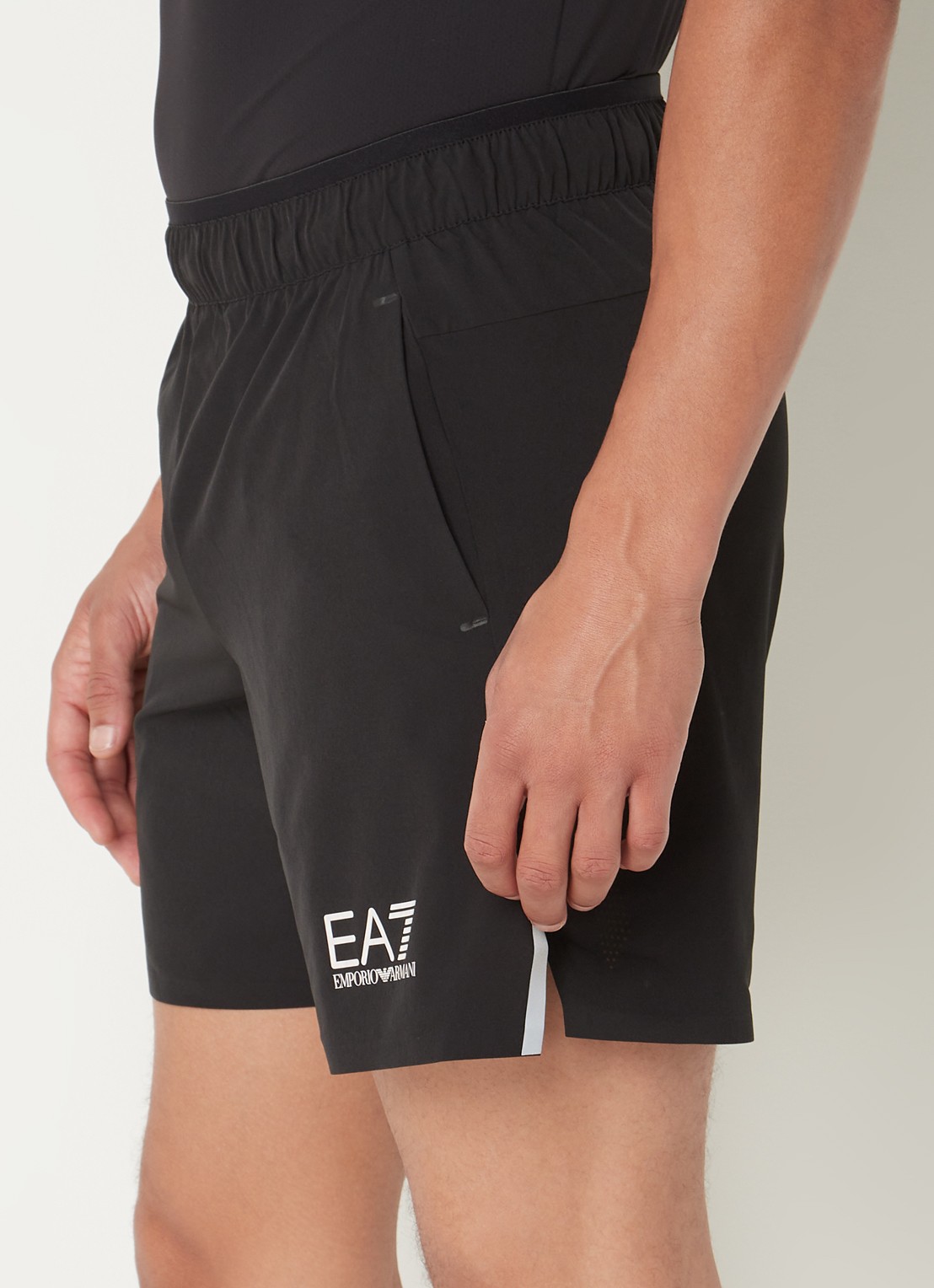 Armani Trainingsshorts met logoprint en steekzakken  - detail 2 zwart