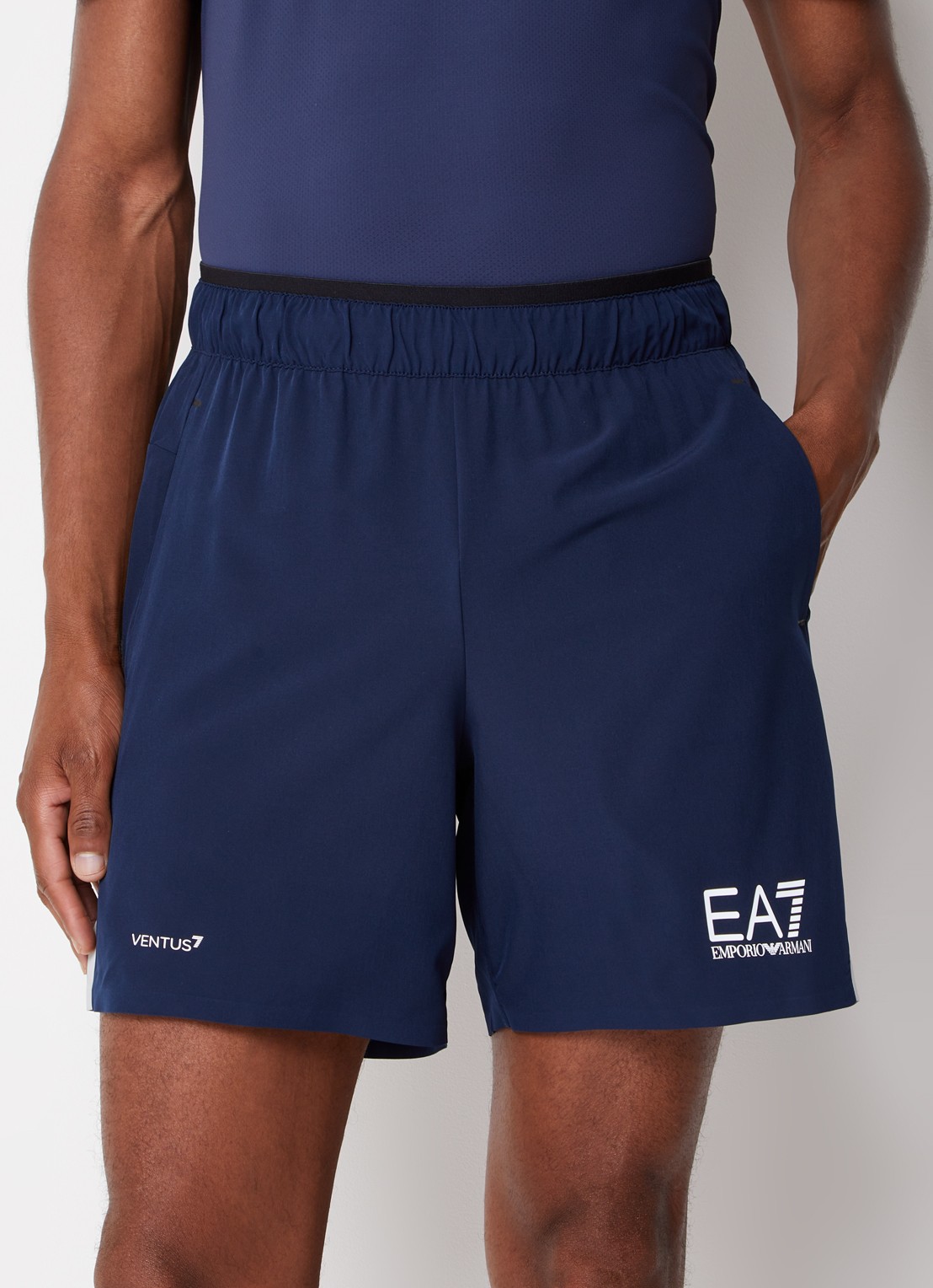 Armani Trainingsshorts met logoprint en steekzakken  - detail 4 blauw