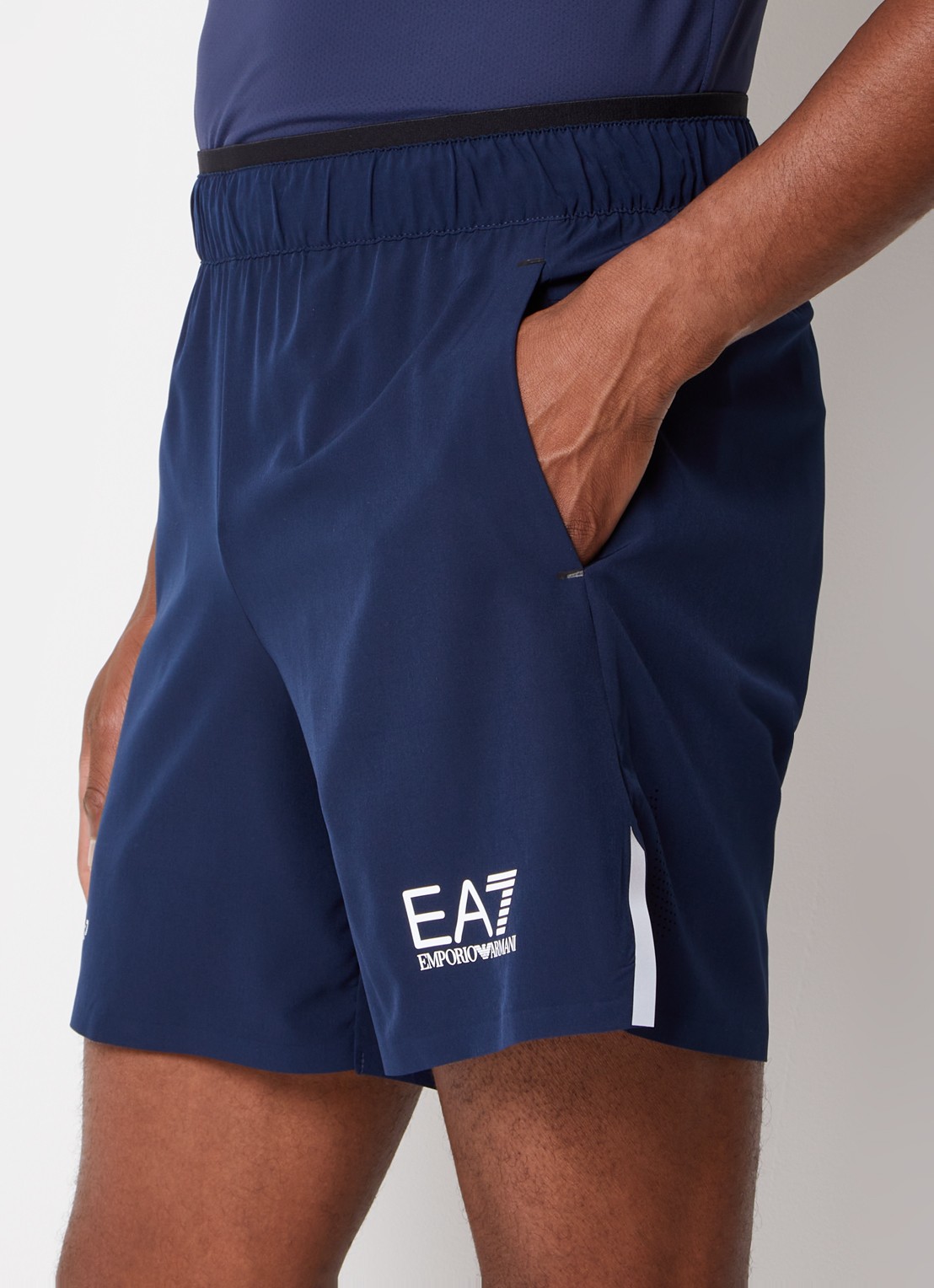 Armani Trainingsshorts met logoprint en steekzakken  - detail 5 blauw