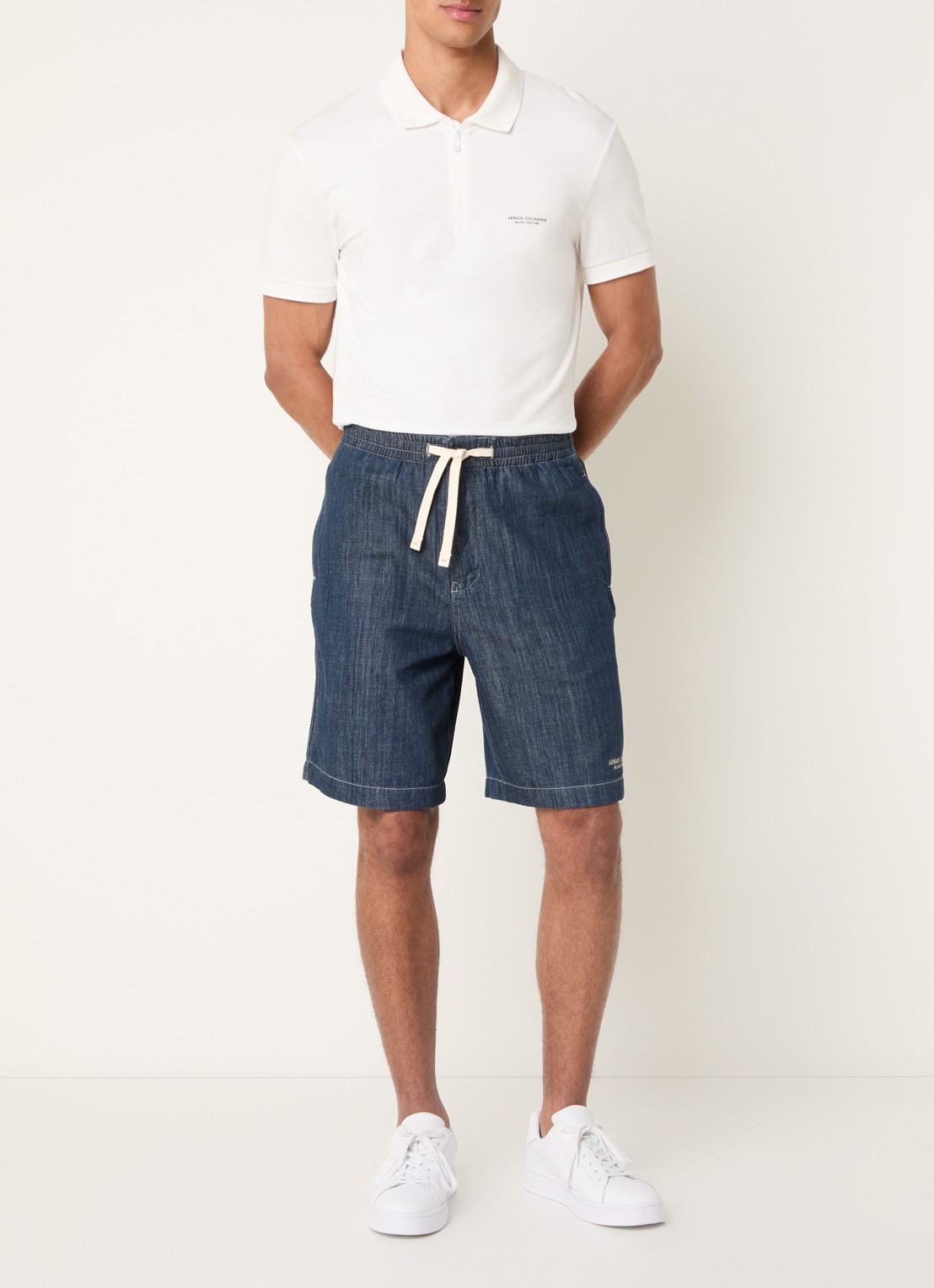 Armani Wide fit korte broek van denim met steekzakken - voorkant 4 indigo
