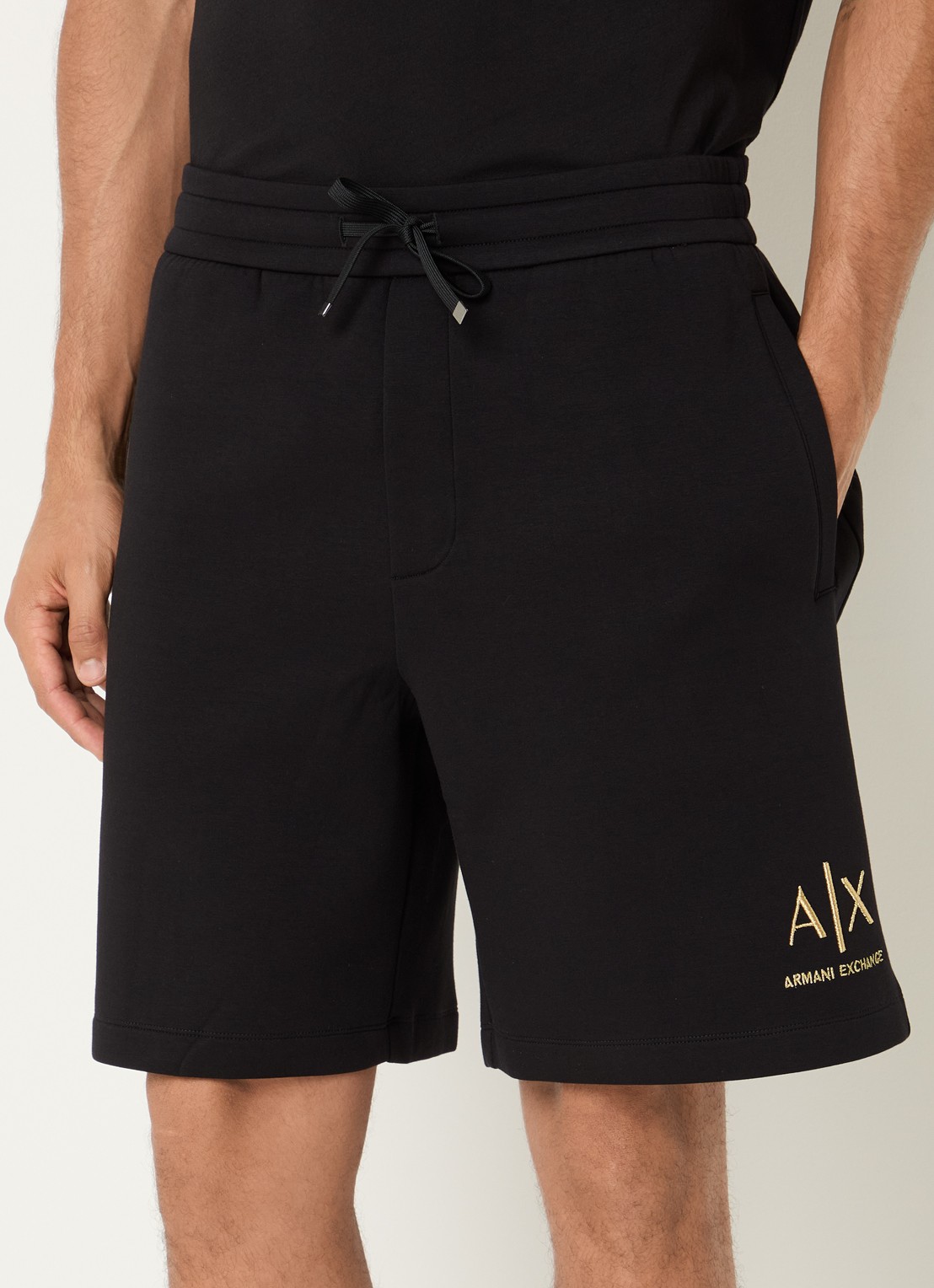 Armani Wide fit korte joggingbroek met logoborduring - detail 3 zwart