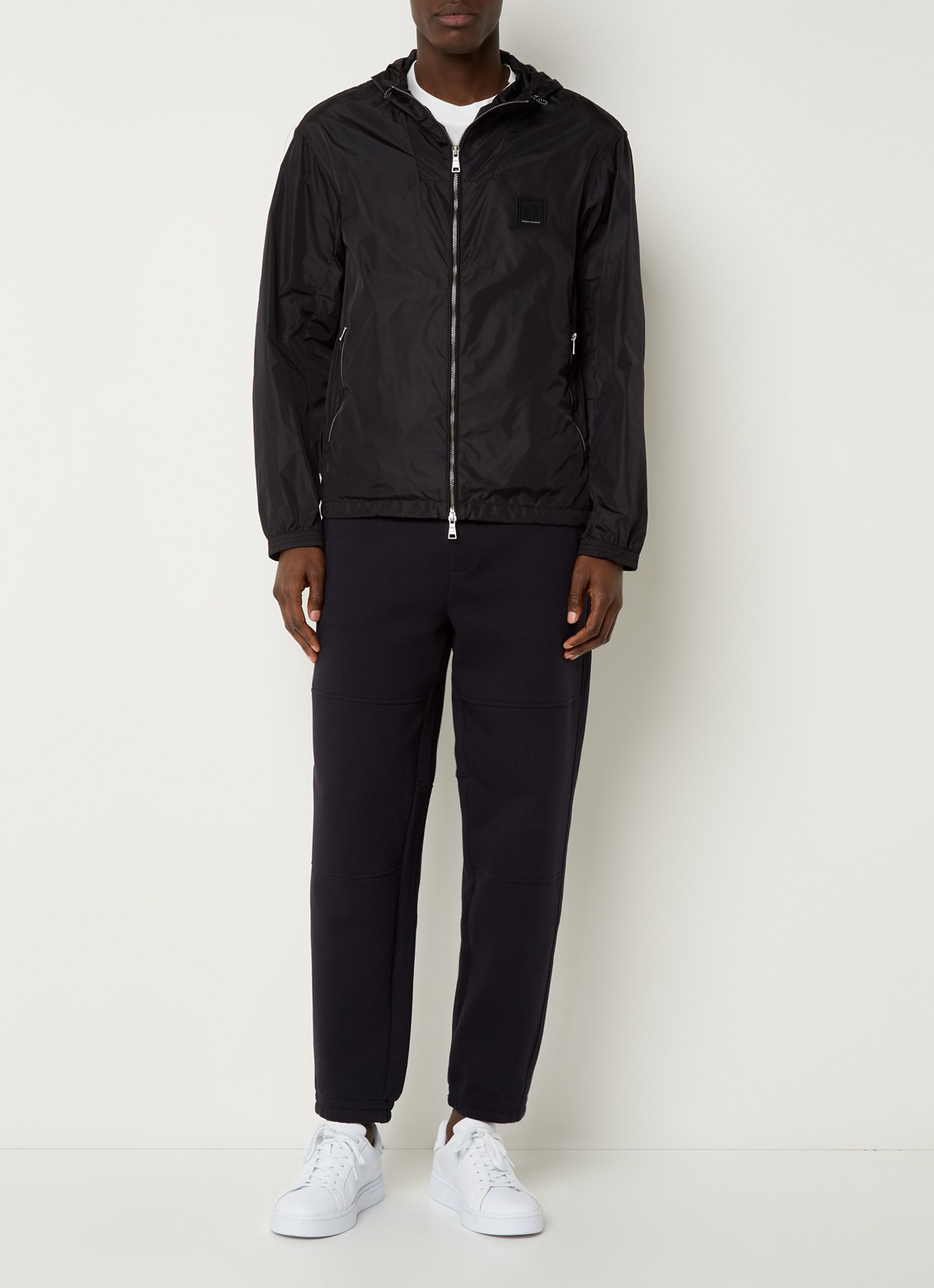 Armani Windjack met capuchon en ritszakken - voorkant 2 zwart