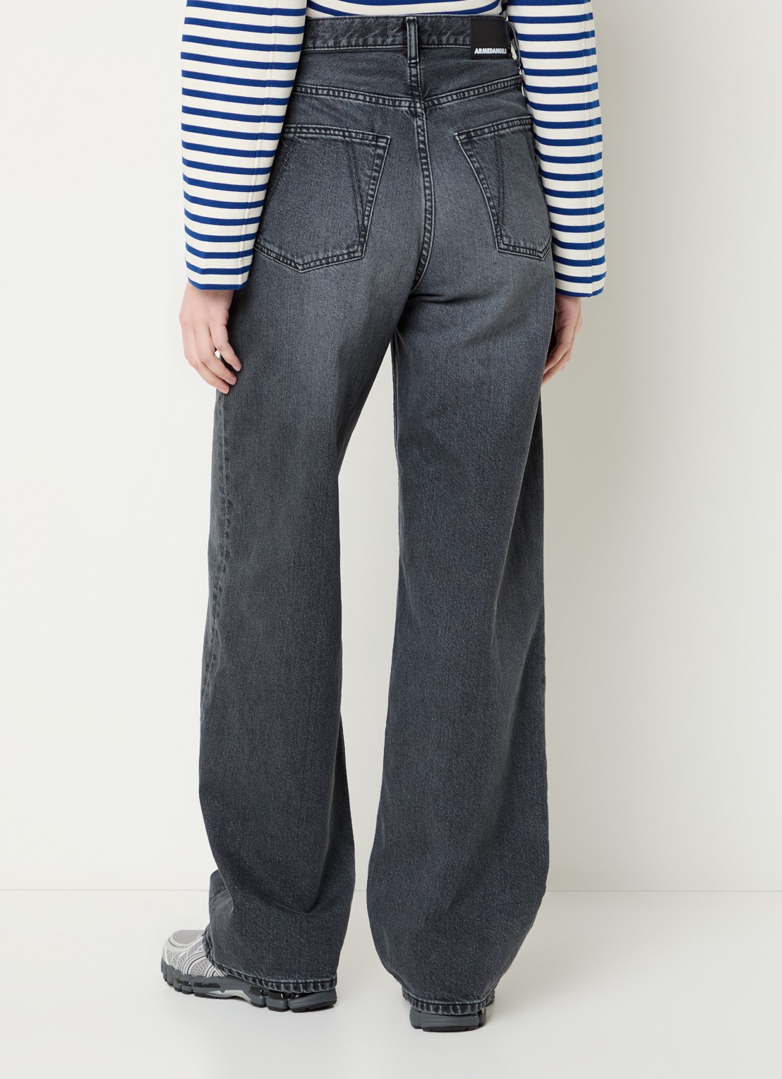 ARMEDANGELS Enijaa high waist straight leg jeans met steekzakken - achterkant 5 donkergrijs