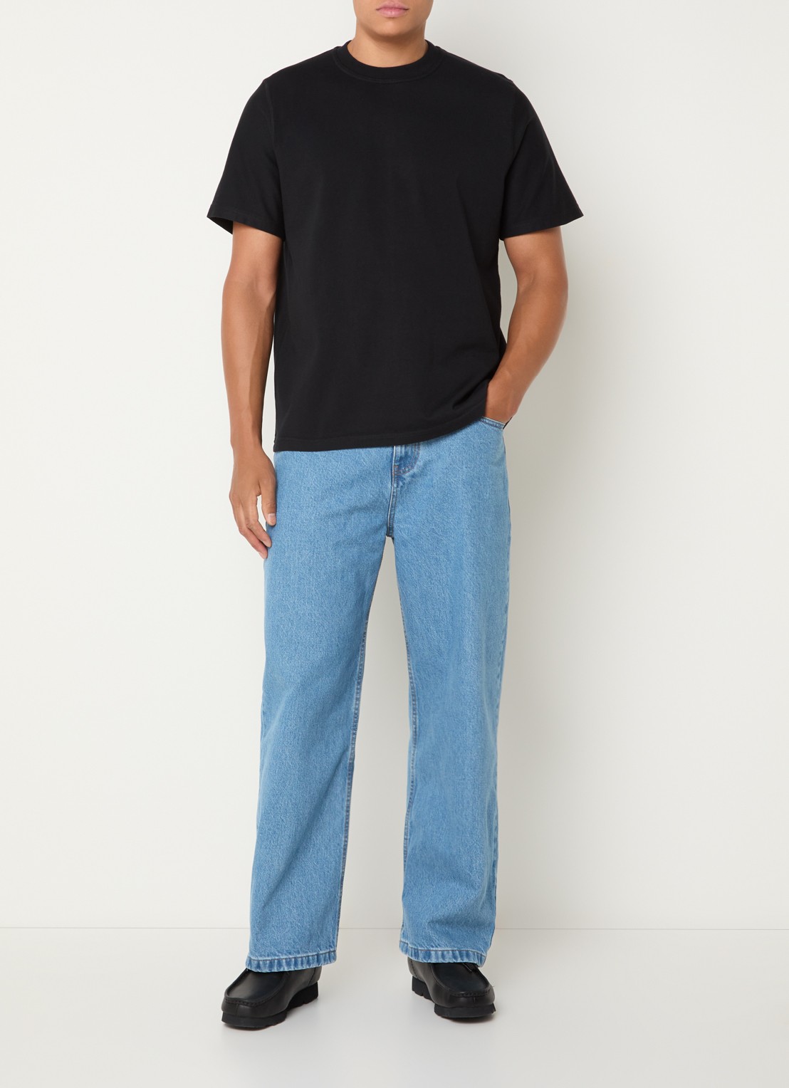 Arte Antwerp Emblem T-shirt met backprint - voorkant 4 zwart