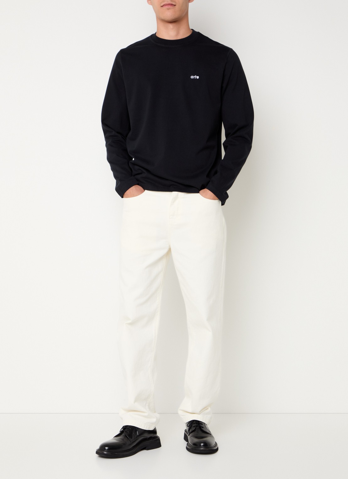 Arte Antwerp Longsleeve met front- en backprint - voorkant 2 zwart