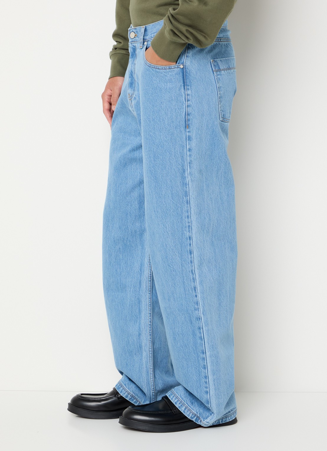 Arte Antwerp Loose fit jeans met steekzakken - detail 4 lichtblauw