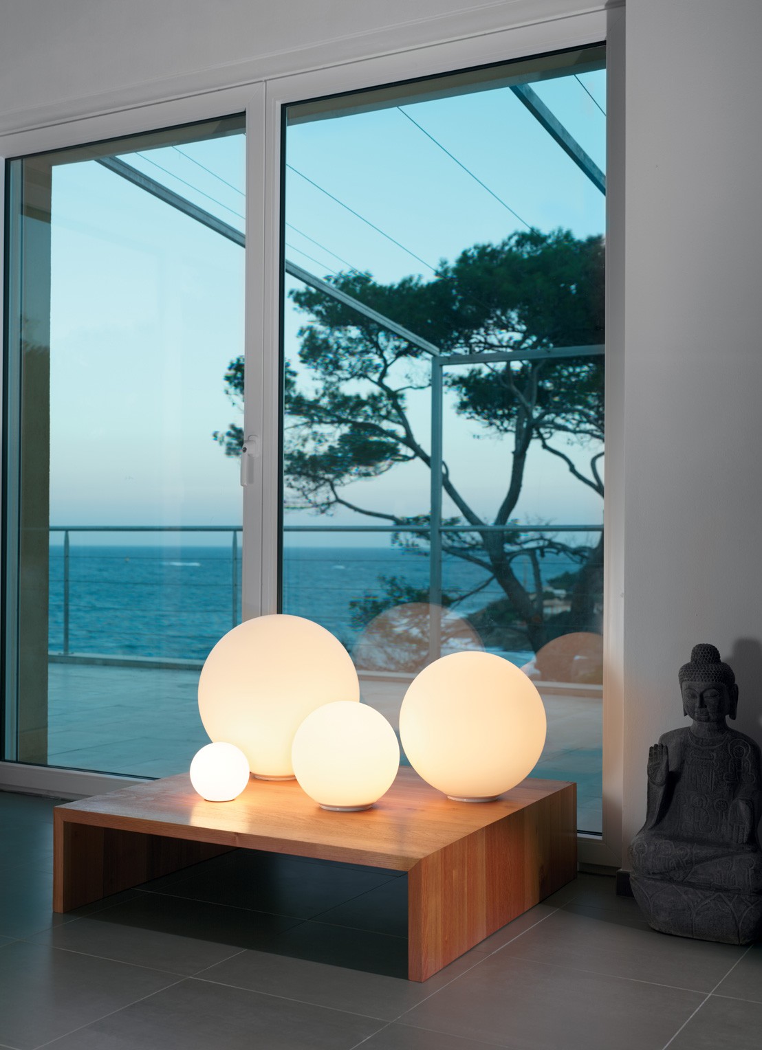 Artemide Dioscuri tafellamp - voorkant 2 gebroken wit