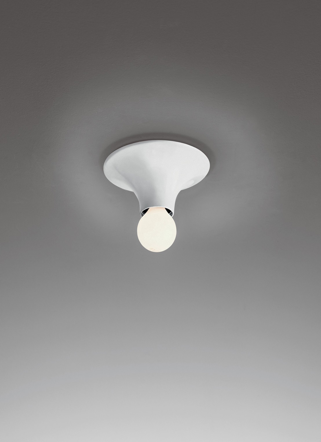 Artemide Teti wandlamp Ø14 cm - voorkant 2 oranje