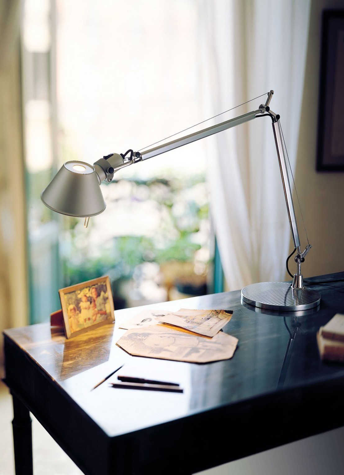 Artemide Tolomeo Micro tafellamp 73 x Ø17 cm - voorkant 2 zwart