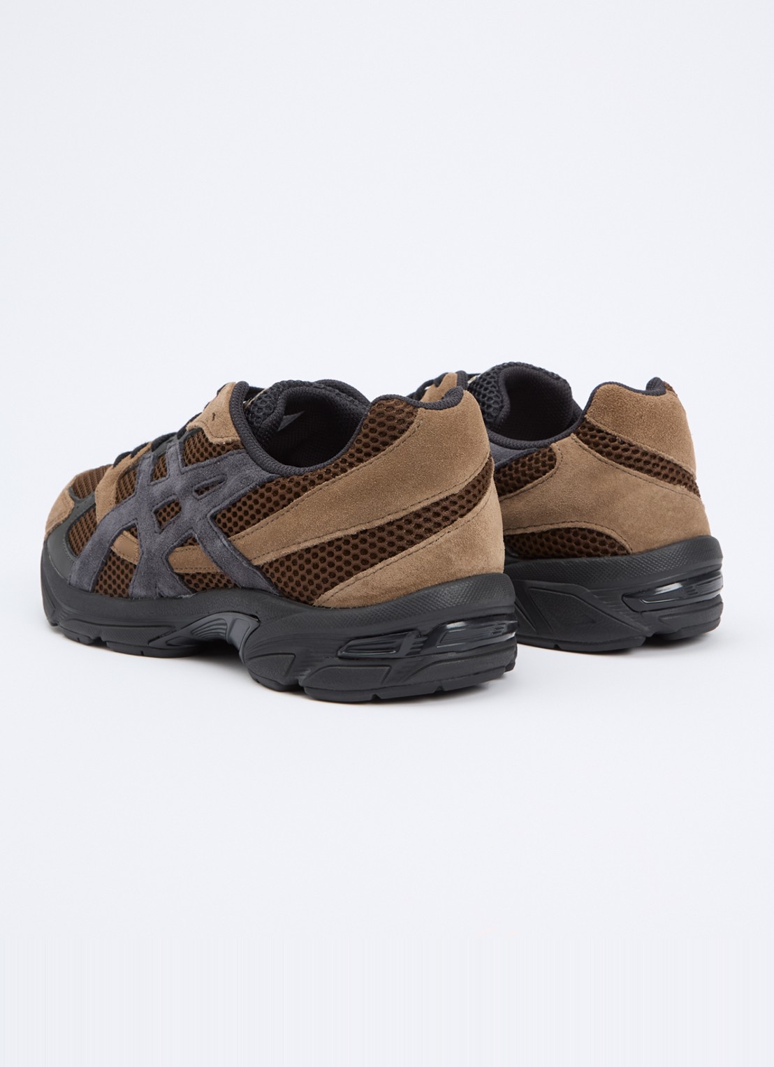 ASICS Gel-1130 sneaker met suède details - achterkant 5 donkerbruin