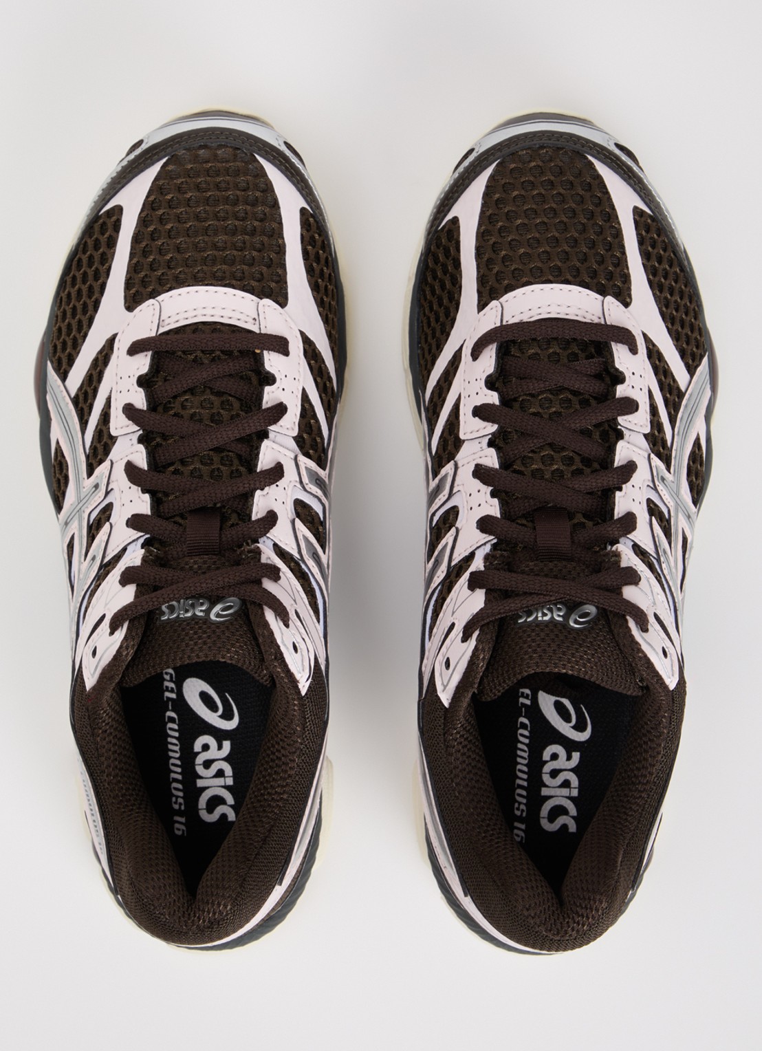 ASICS Gel-Cumulus 16 sneaker met mesh details - detail 2 donkerbruin