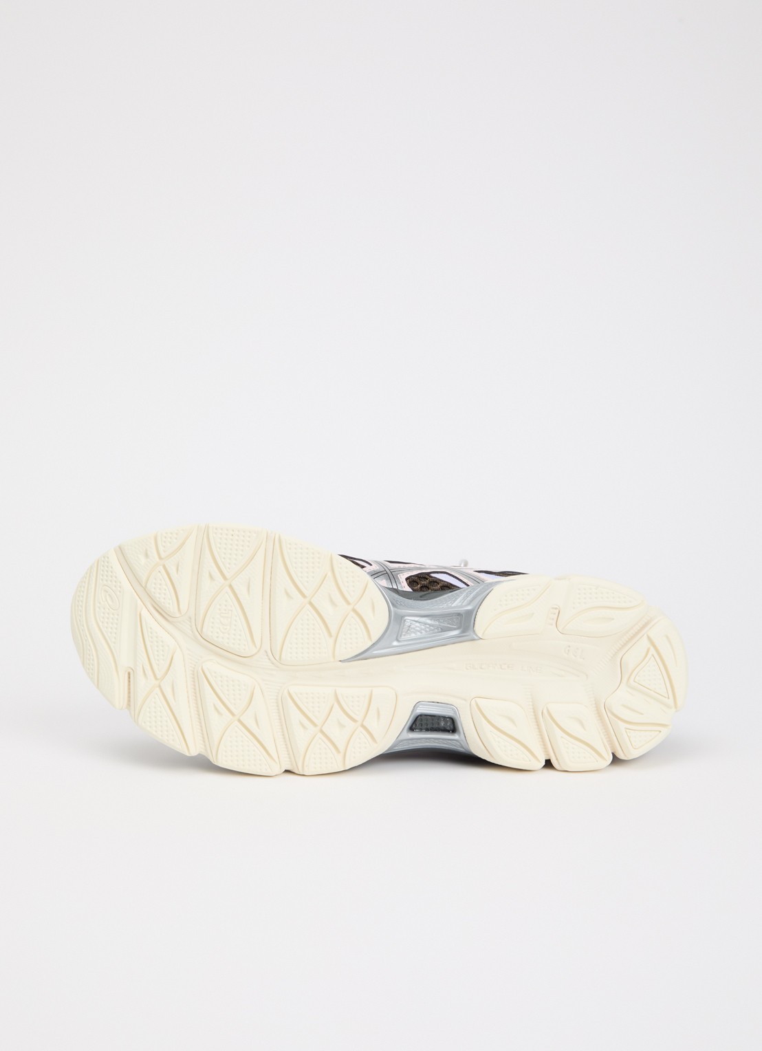 ASICS Gel-Cumulus 16 sneaker met mesh details - detail 3 donkerbruin