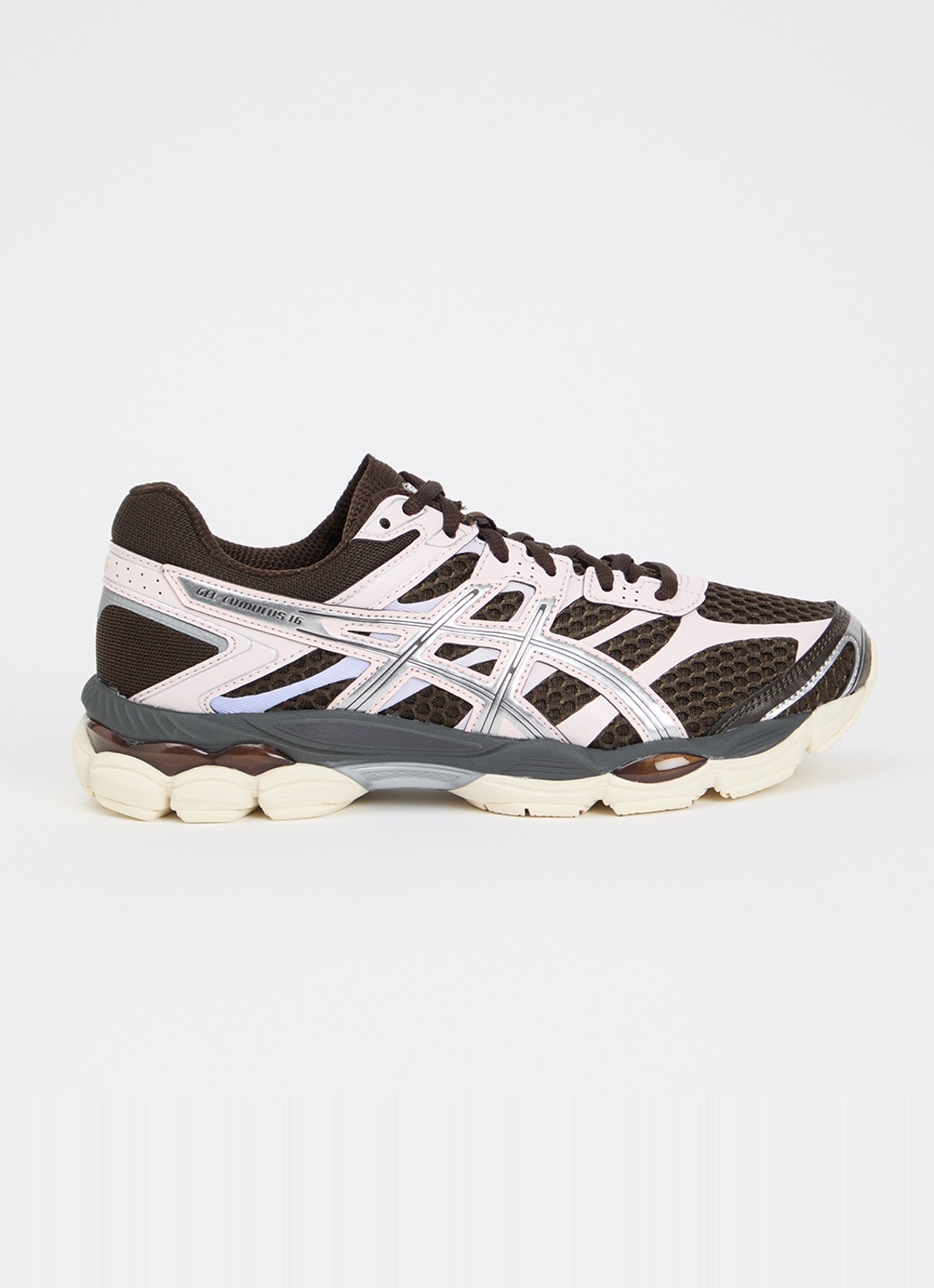 ASICS Gel-Cumulus 16 sneaker met mesh details - voorkant 5 donkerbruin