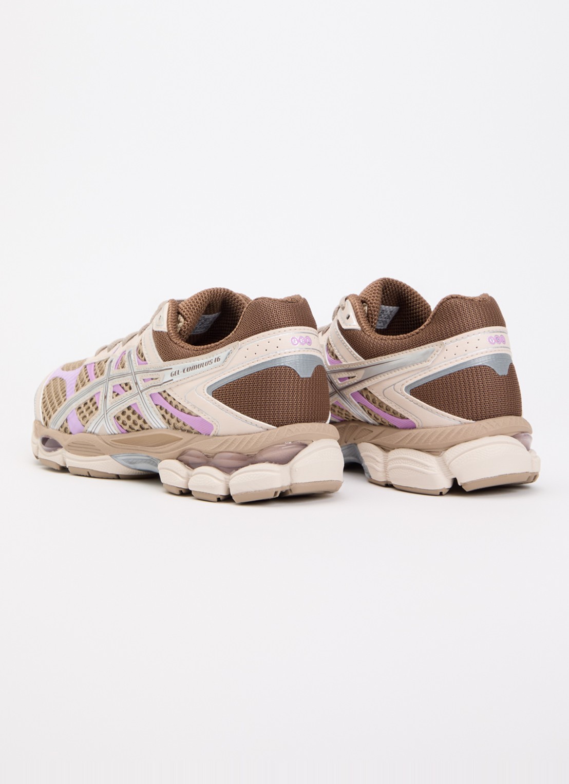 ASICS Gel-Cumulus 16 sneaker met mesh details - achterkant 2 bruin