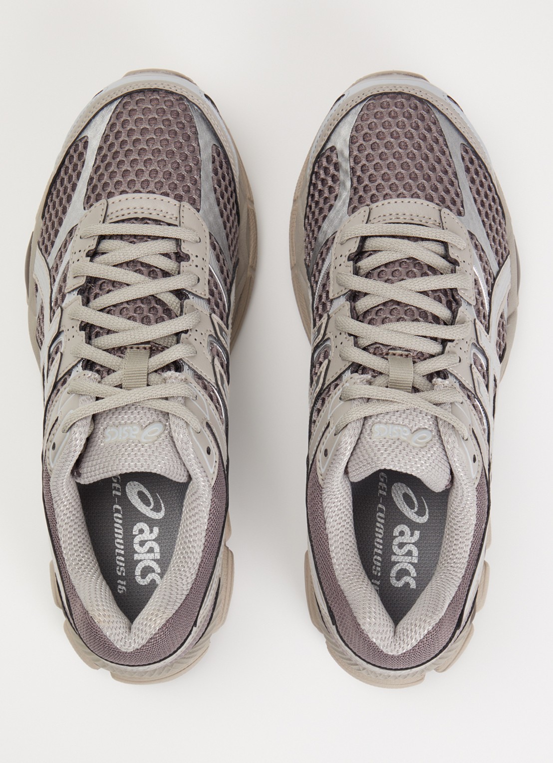 ASICS Gel-Cumulus 16 sneaker met mesh details - detail 3 bruin