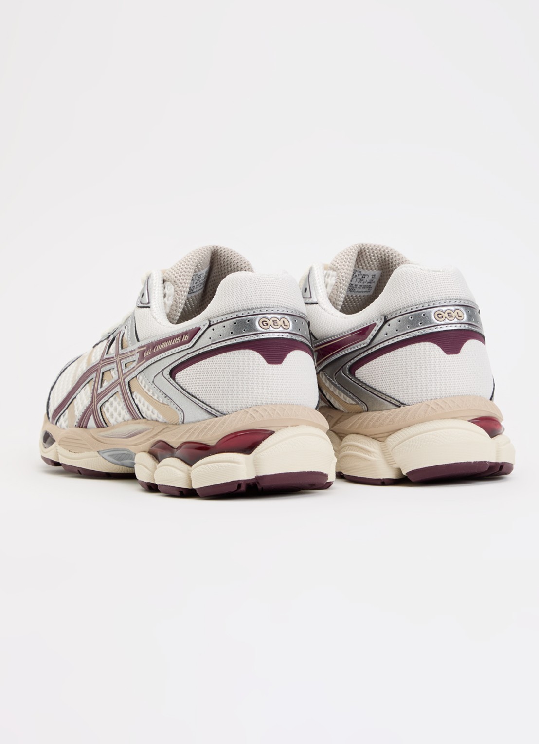 ASICS Gel-Cumulus 16 sneaker met mesh details - achterkant beige