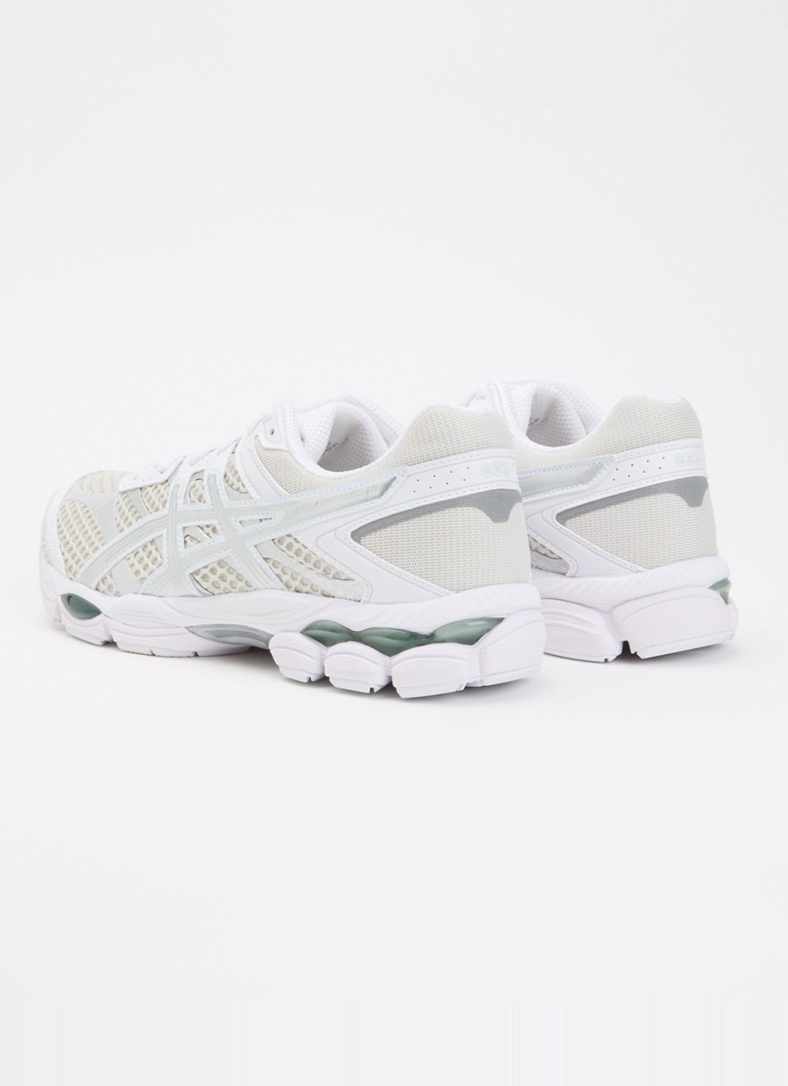 ASICS Gel-Cumulus 16 sneaker met mesh details - achterkant grijs