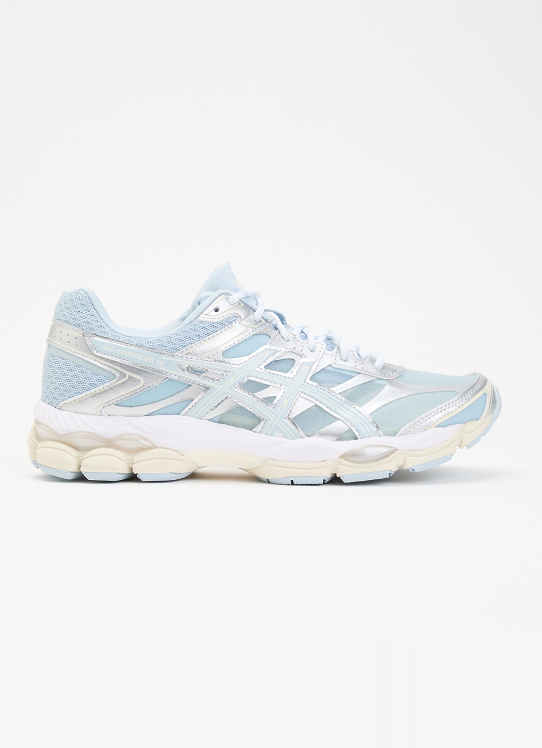 ASICS Gel-cumulus 16 sneaker met metallic details  - voorkant lichtgrijs
